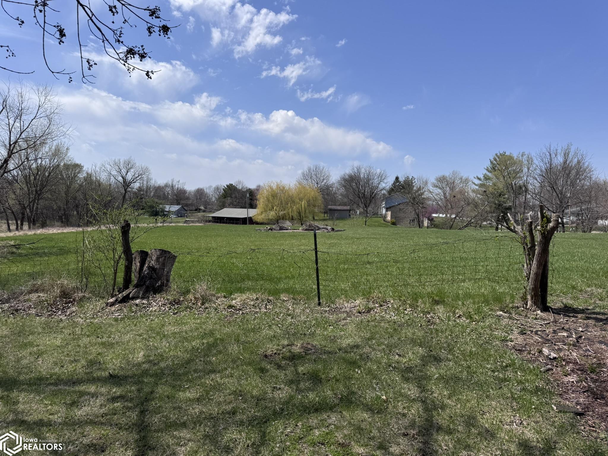 906 S 8th Street, Fairfield, Iowa image 22