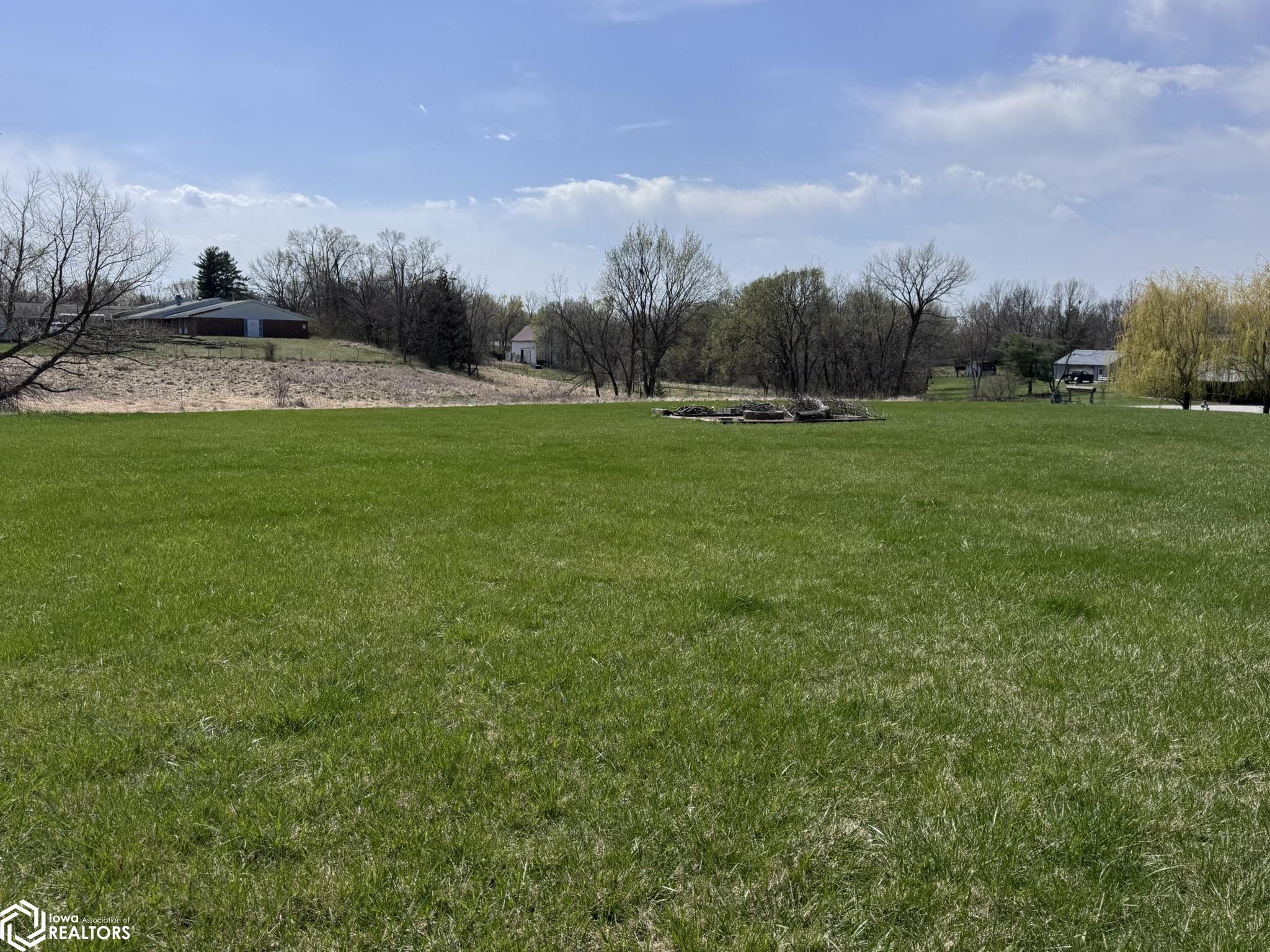 906 S 8th Street, Fairfield, Iowa image 27