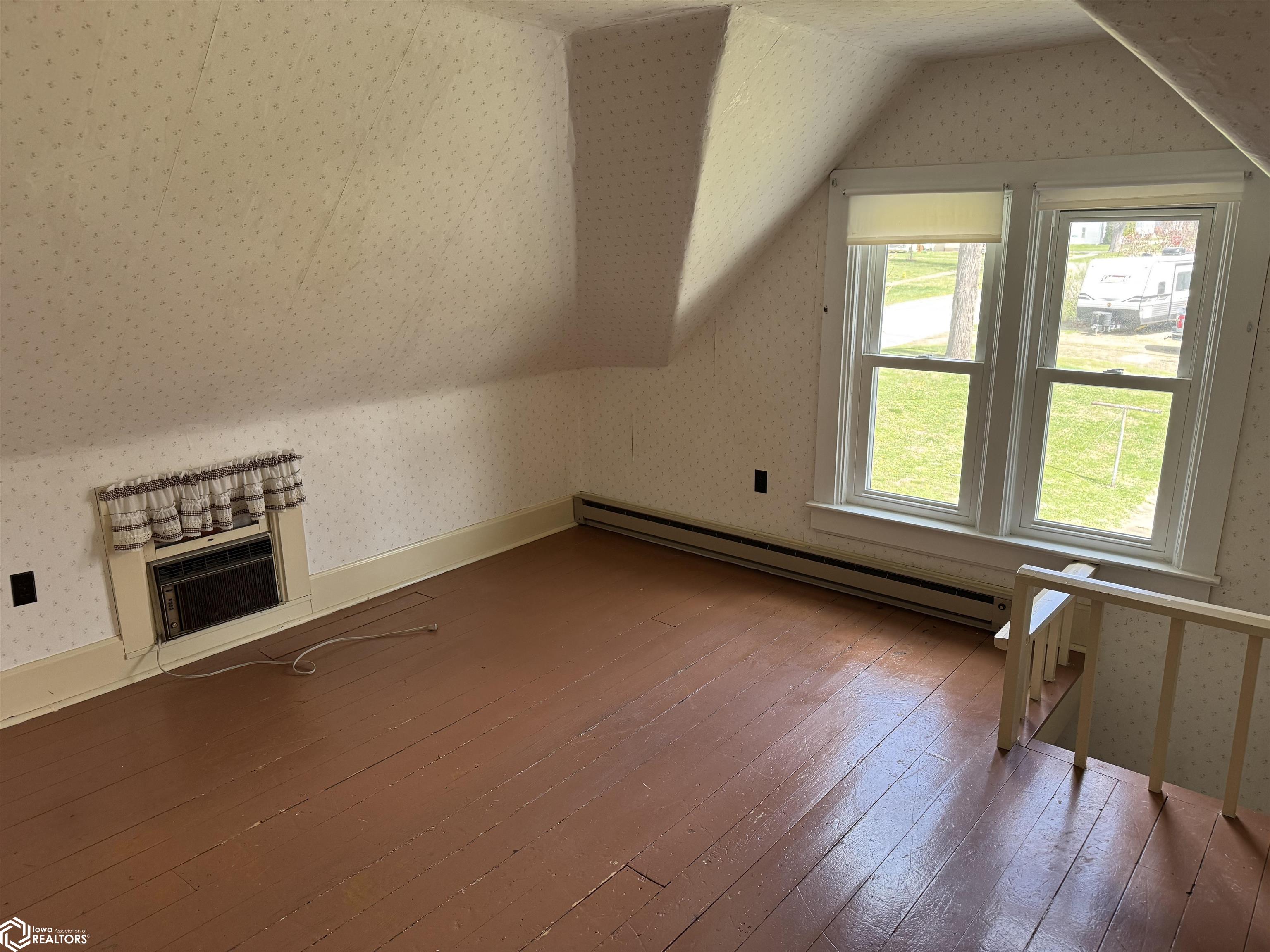 601 S Broadway Street, Toledo, Iowa image 12