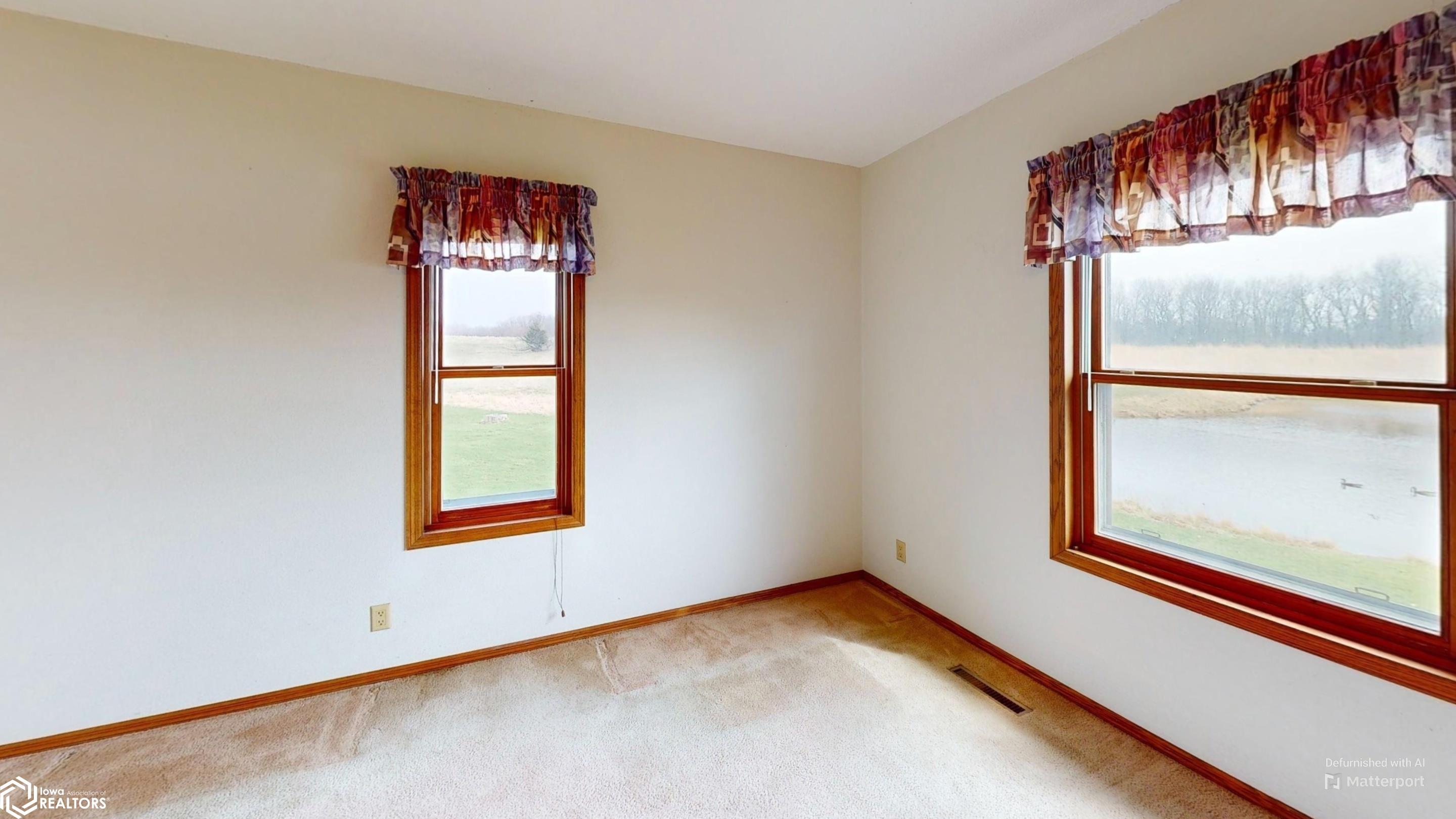2159 S 32nd Street, Fairfield, Iowa image 15