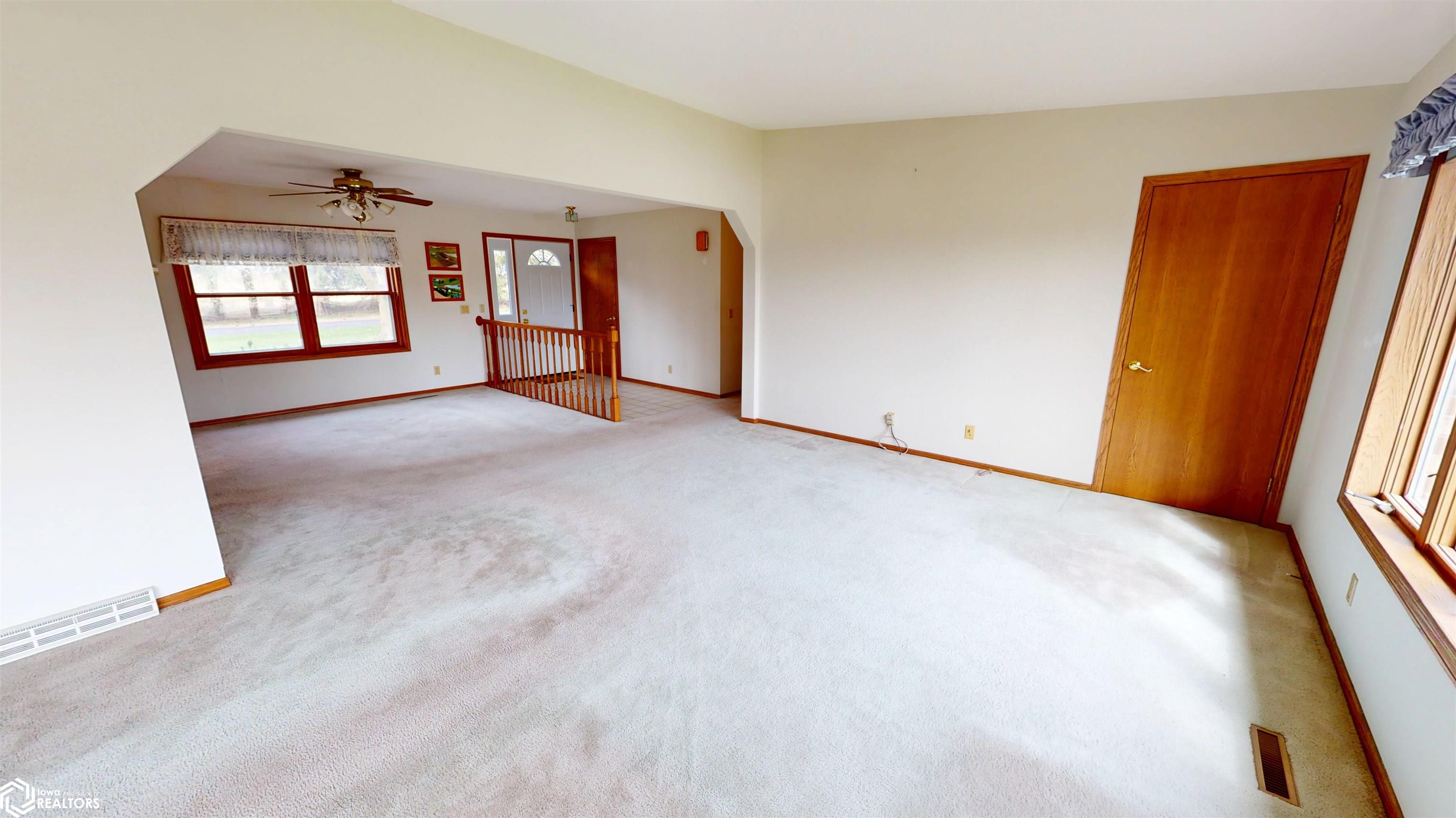 2159 S 32nd Street, Fairfield, Iowa image 7