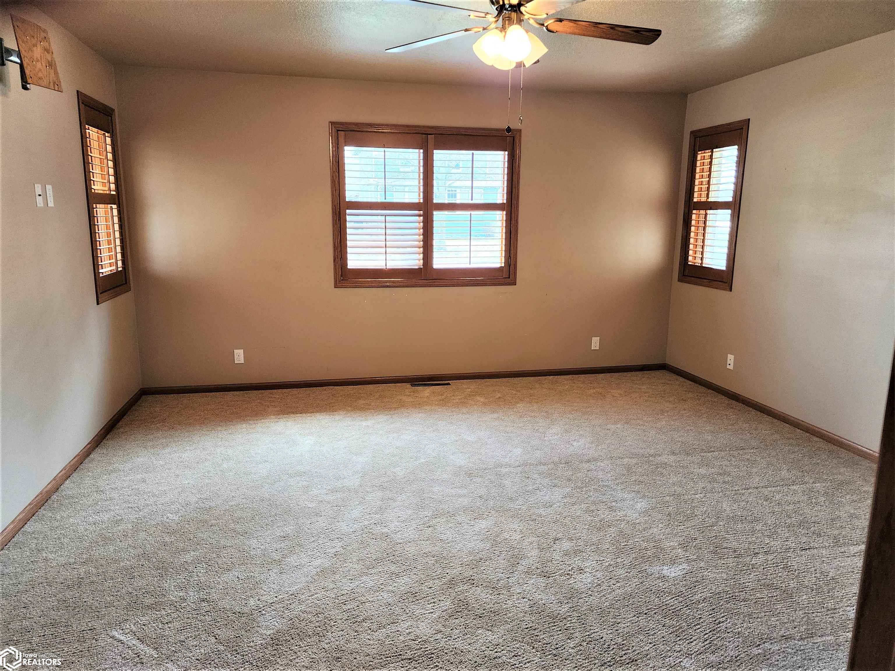 317 N Garfield Street, Algona, Iowa image 11