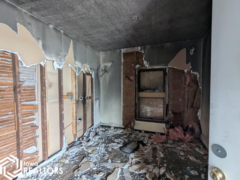 703 S 13th Street, Burlington, Iowa image 3