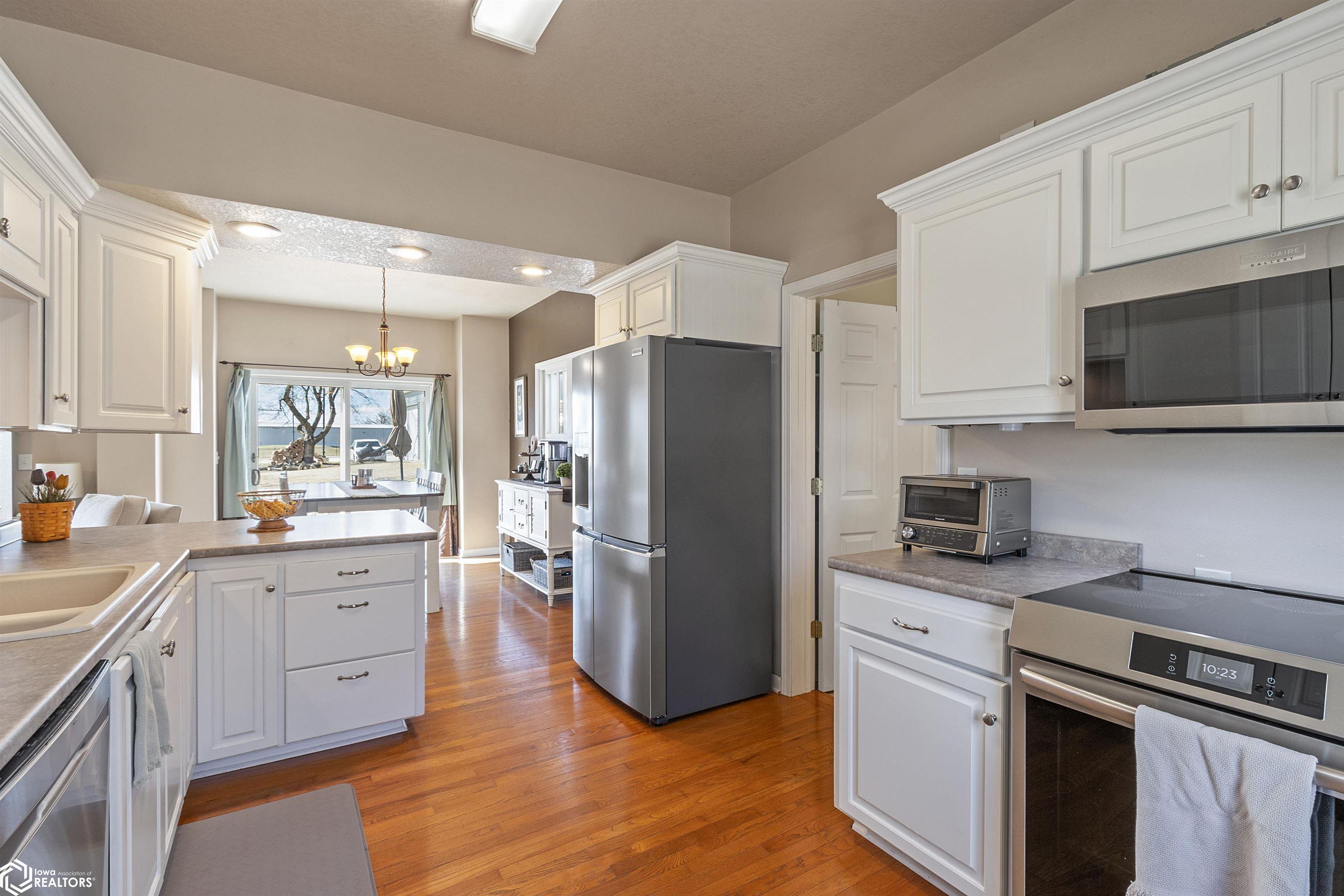 9 S 15th Street, Clear Lake, Iowa image 14