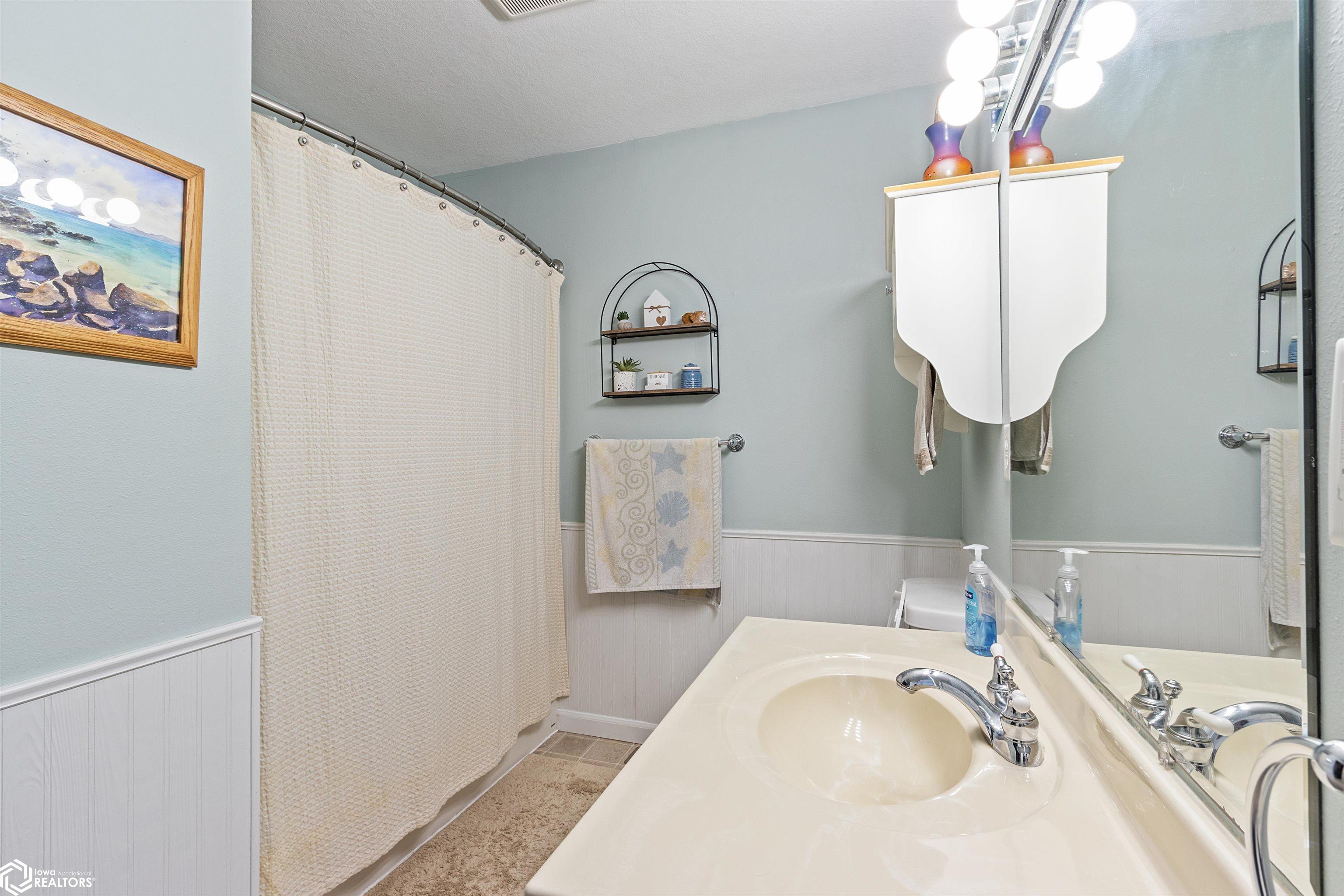 9 S 15th Street, Clear Lake, Iowa image 20