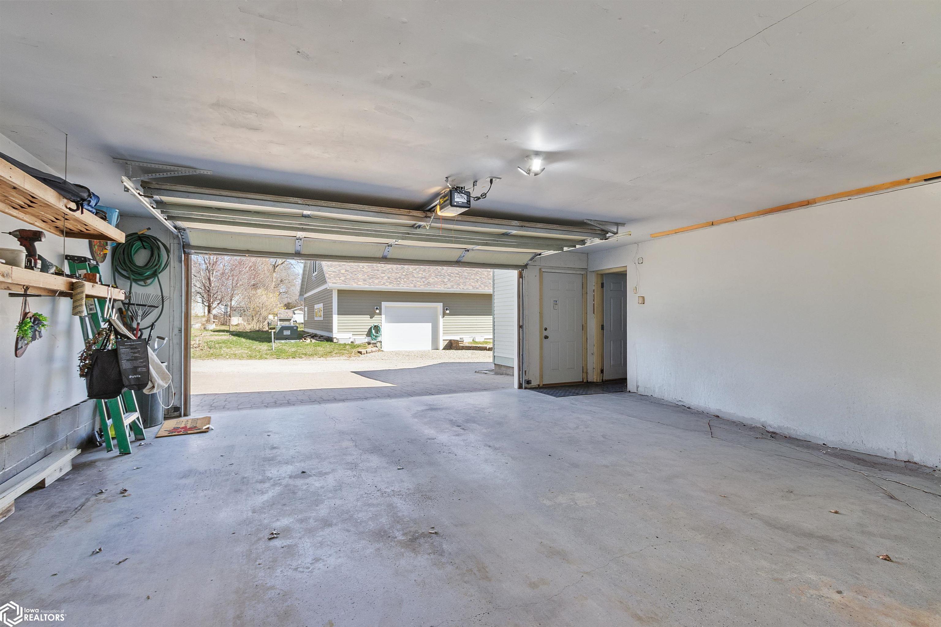 9 S 15th Street, Clear Lake, Iowa image 32