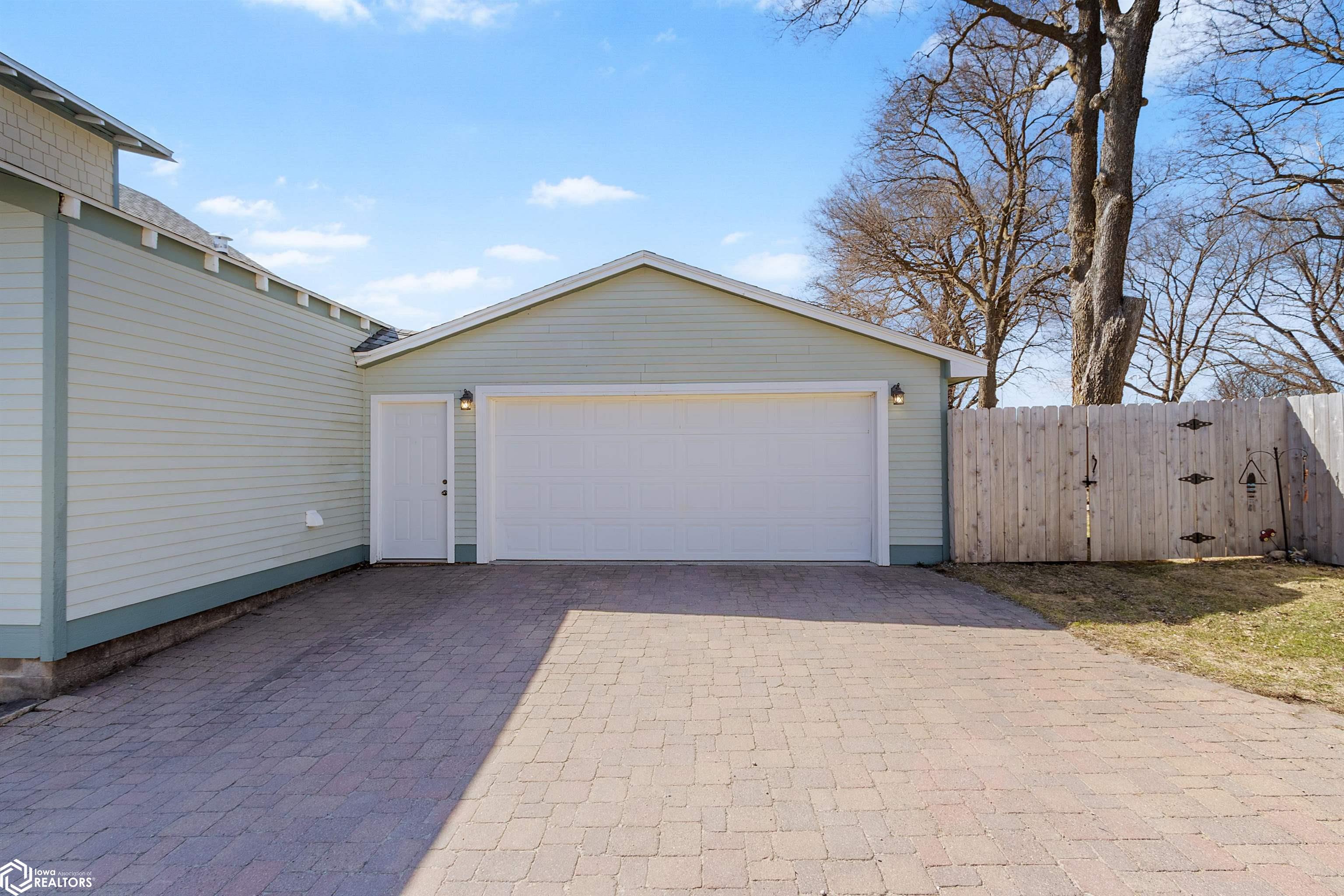 9 S 15th Street, Clear Lake, Iowa image 34