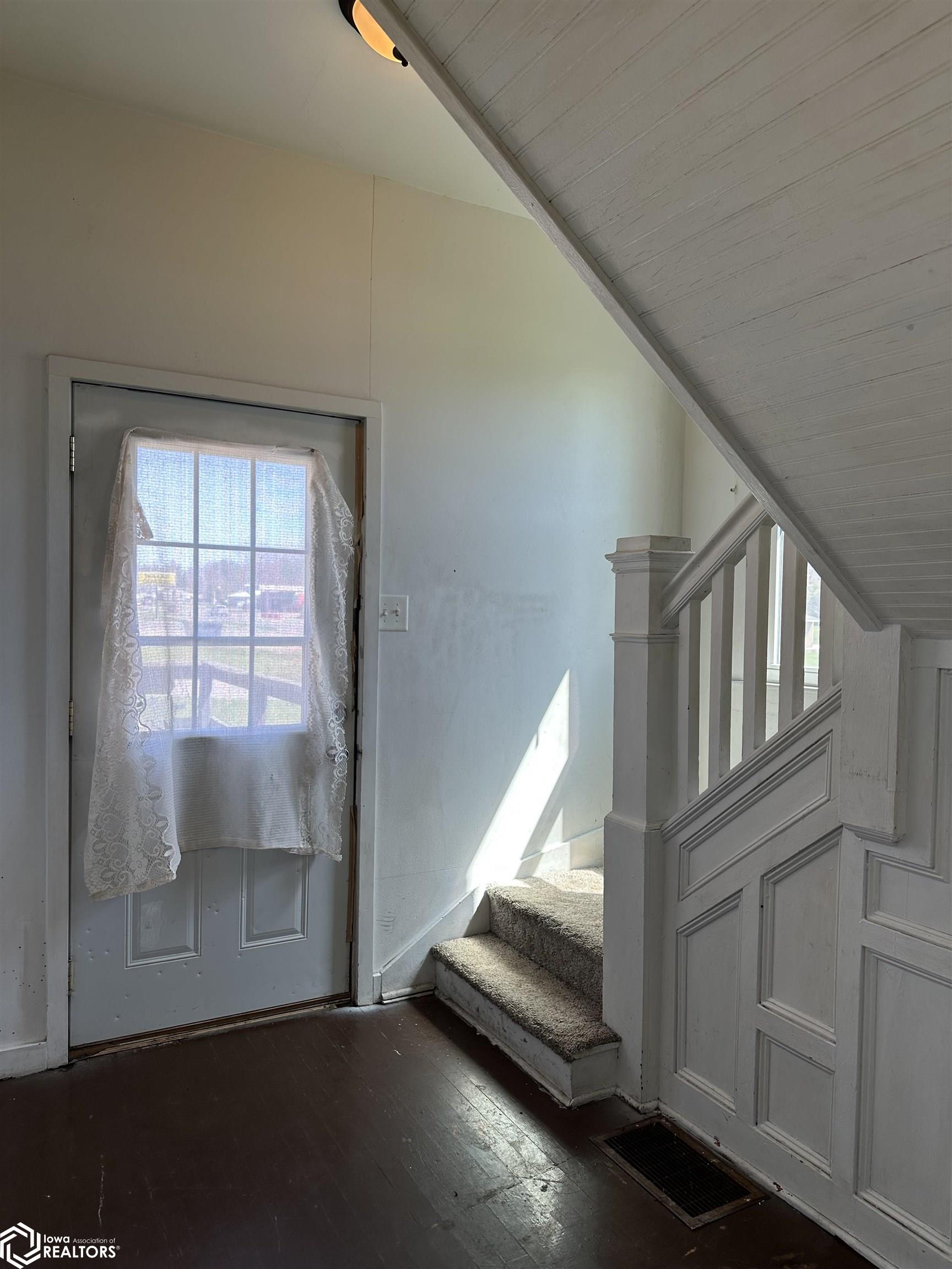 1701 Court Avenue, Chariton, Iowa image 11