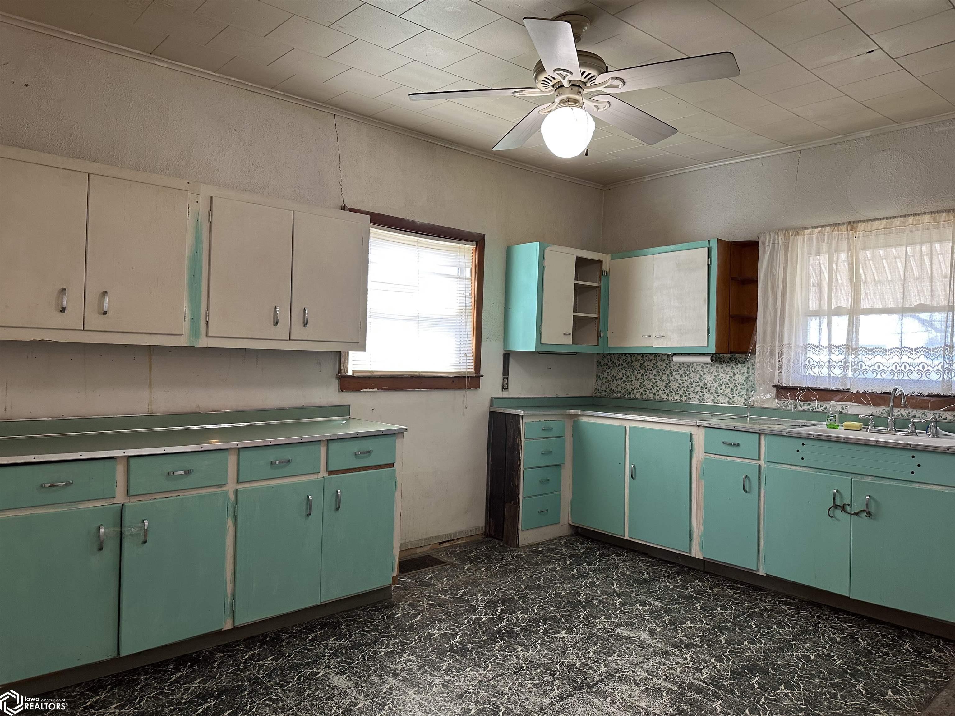 1701 Court Avenue, Chariton, Iowa image 20