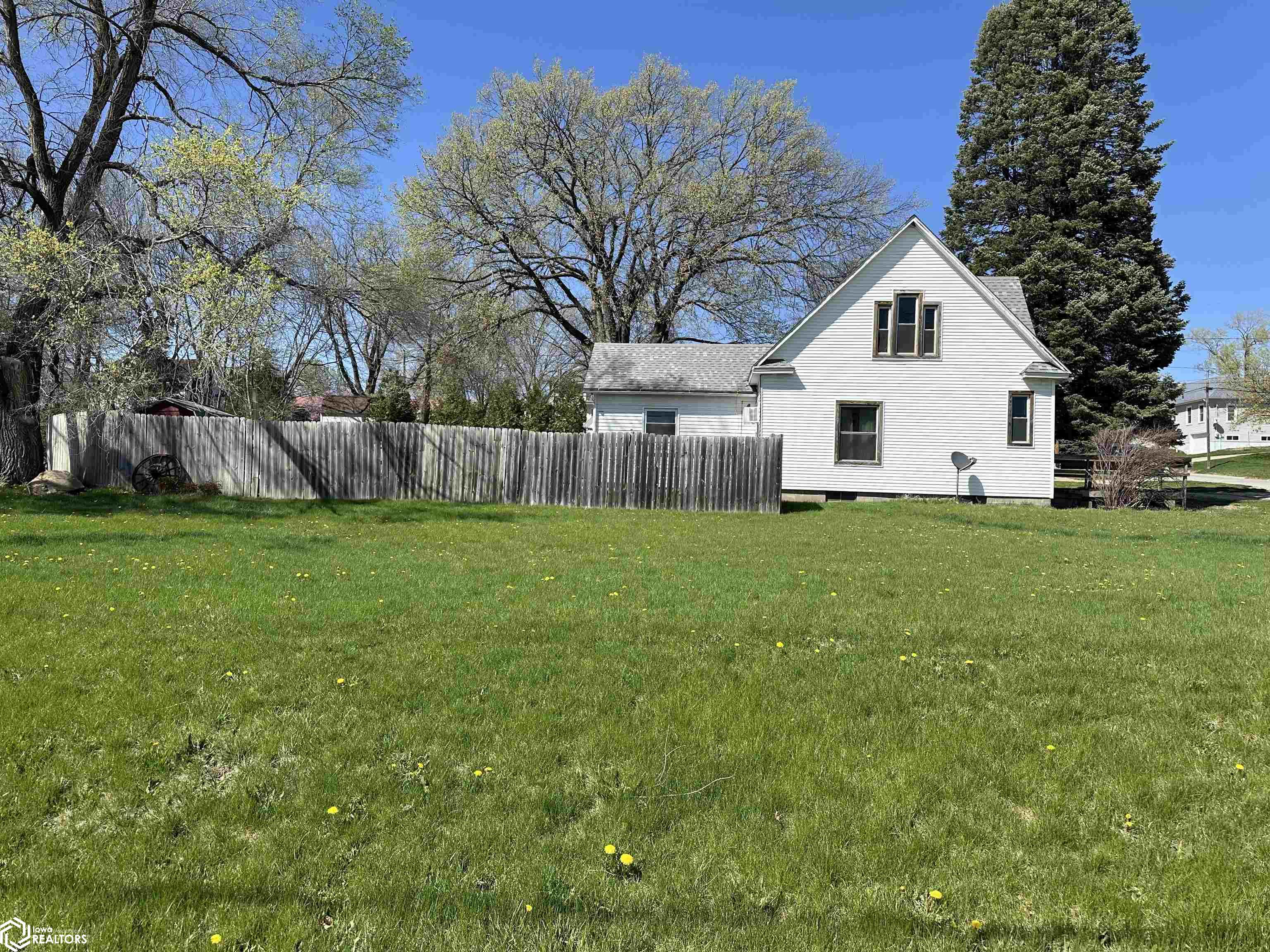 1701 Court Avenue, Chariton, Iowa image 8