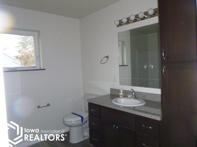 305 S Chestnut Street, Winfield, Iowa image 16
