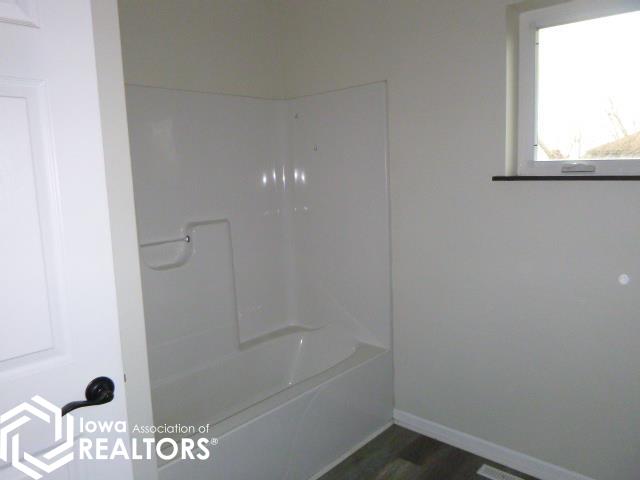 305 S Chestnut Street, Winfield, Iowa image 17