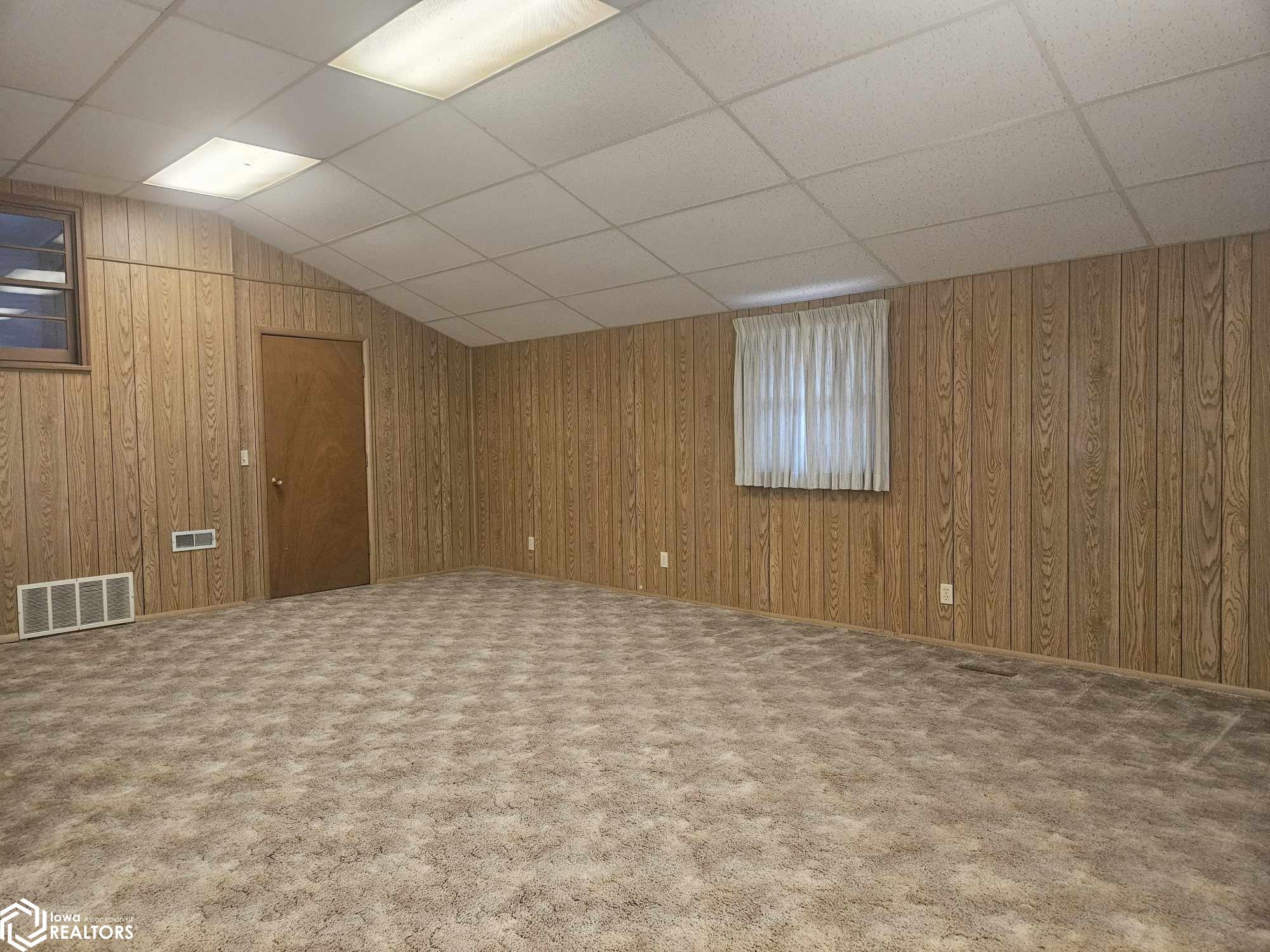 220 Elm Street, Webster City, Iowa image 2