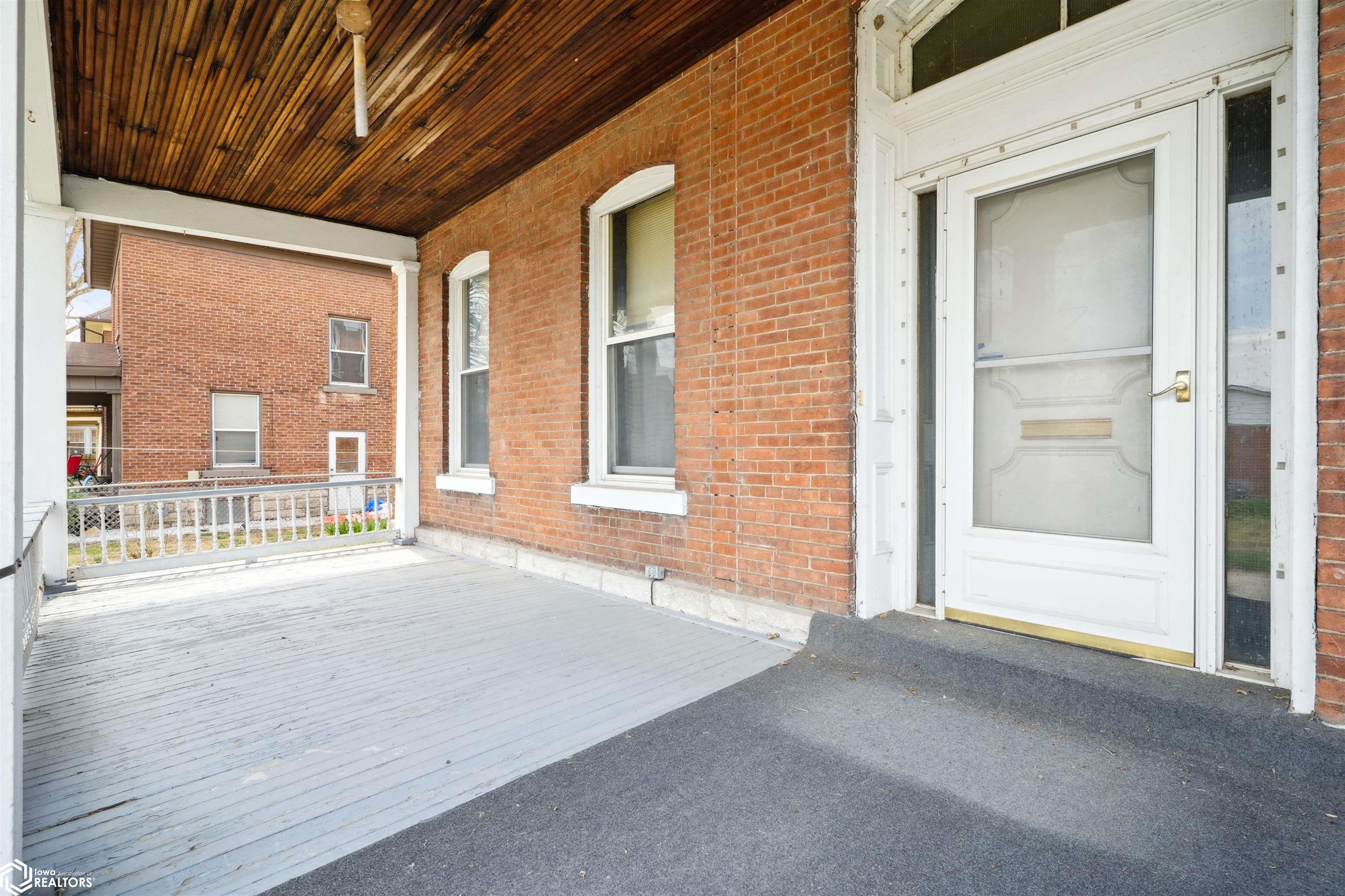 603 S 12th Street, Burlington, Iowa image 3