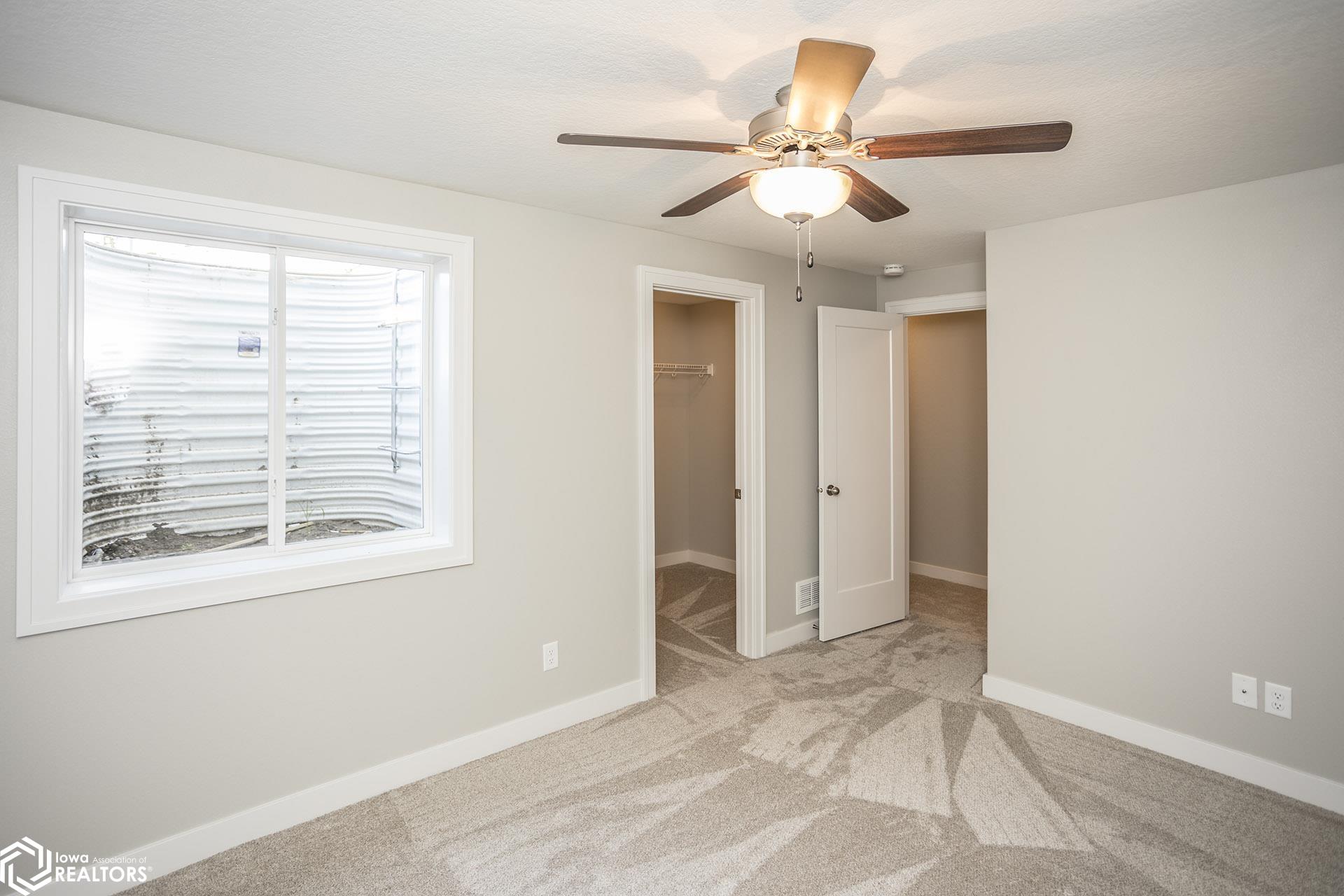 2520 Knollway Drive, Marshalltown, Iowa image 6