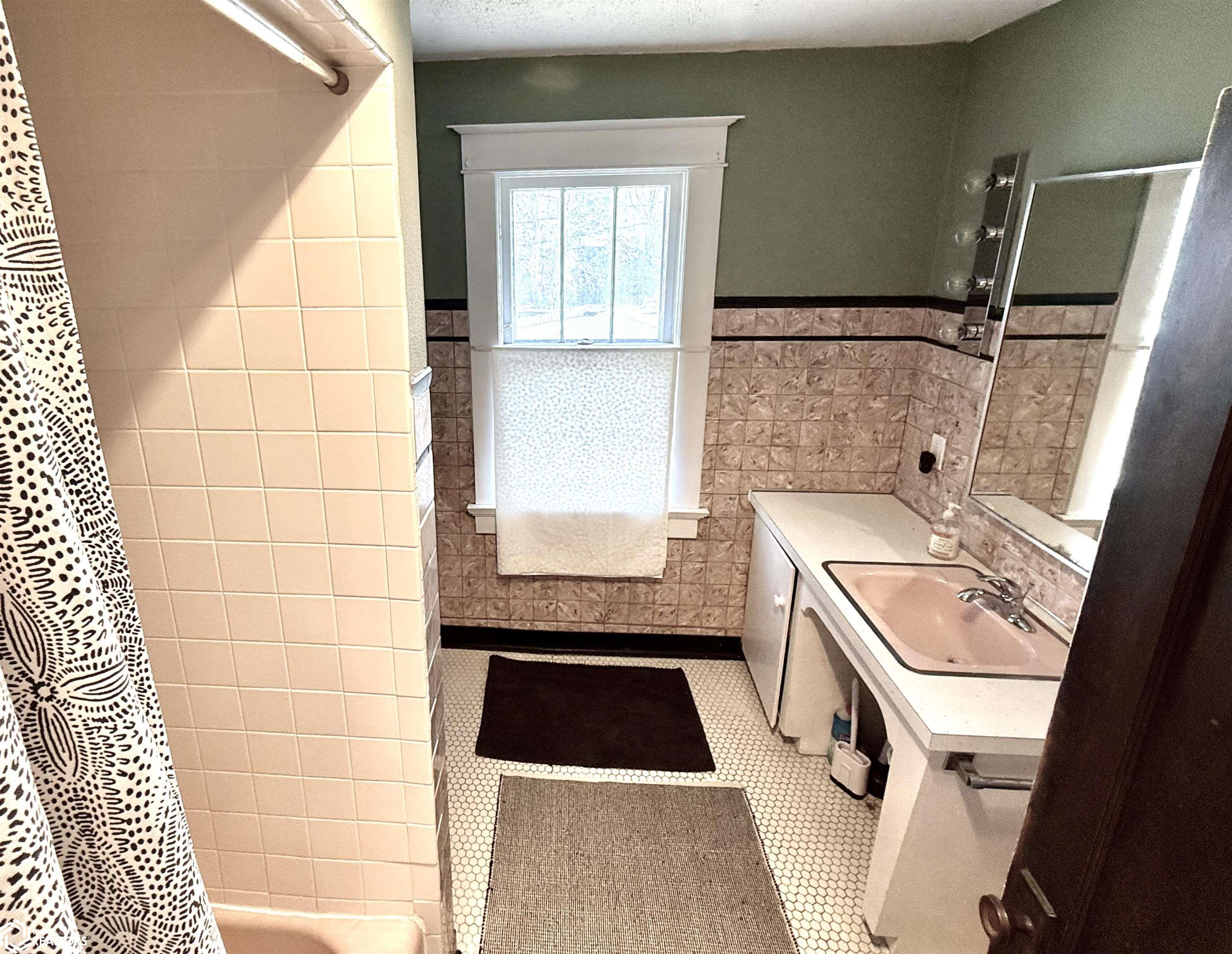 816 10th Avenue, Grinnell, Iowa image 23