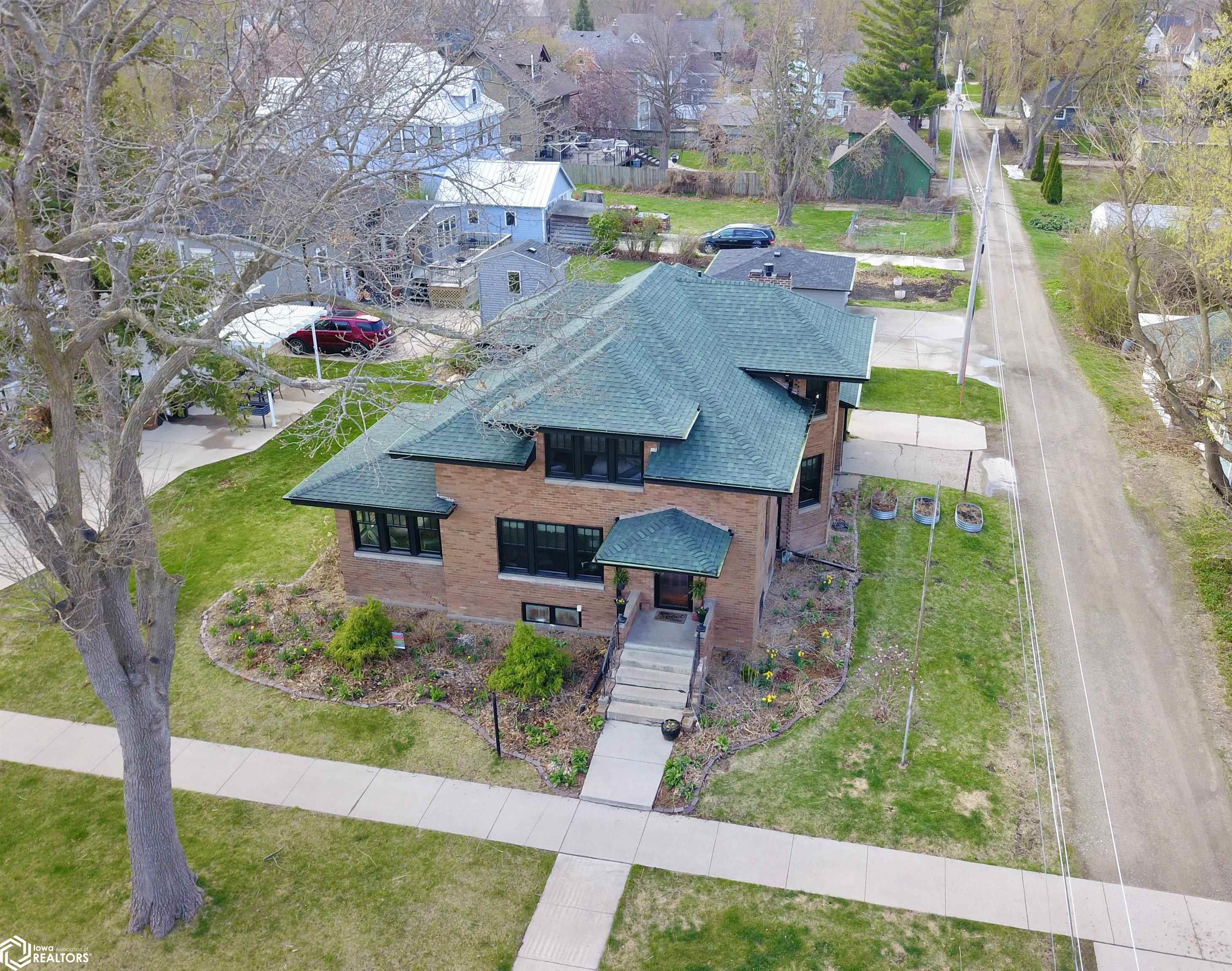816 10th Avenue, Grinnell, Iowa image 30