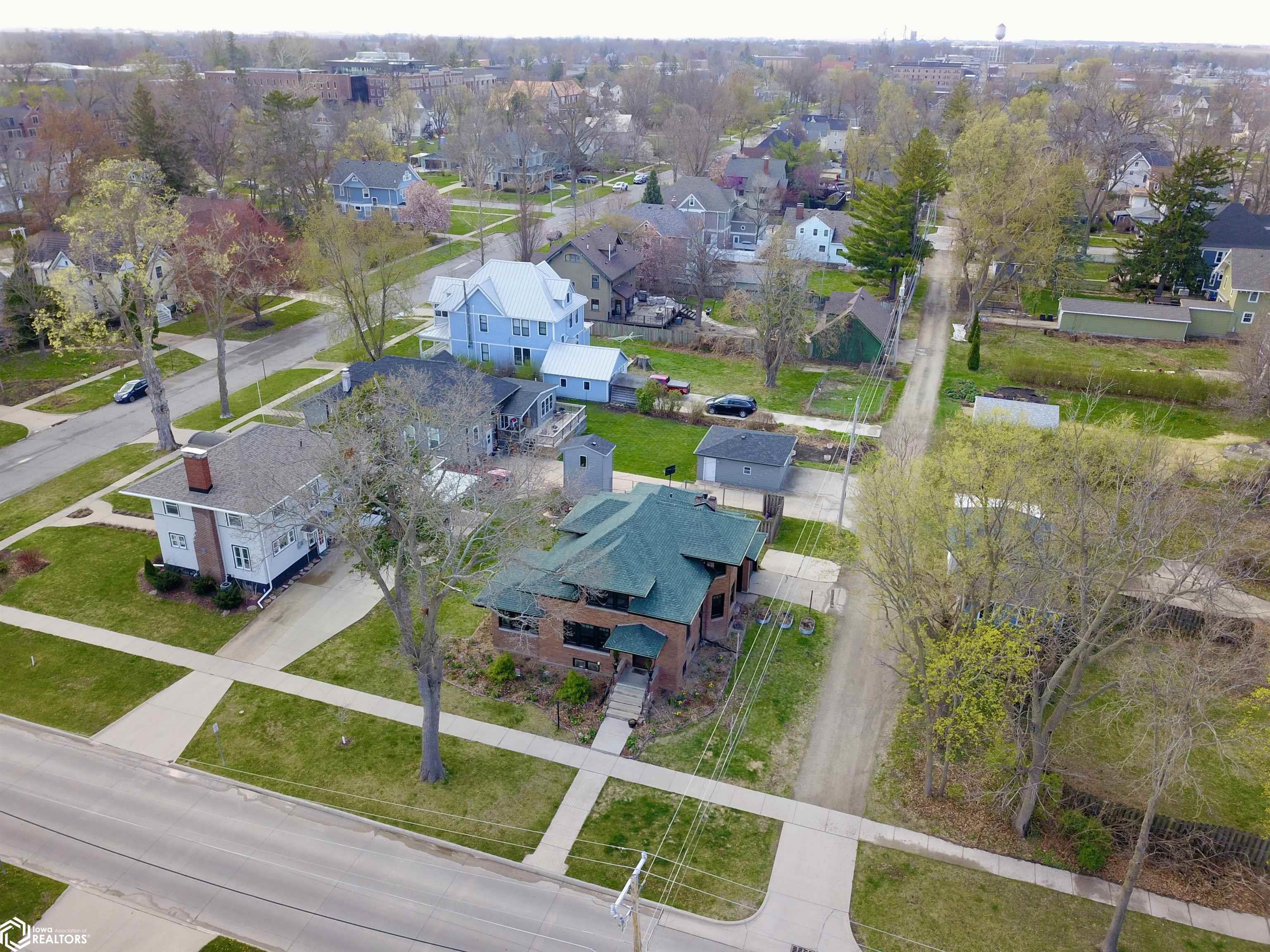 816 10th Avenue, Grinnell, Iowa image 31