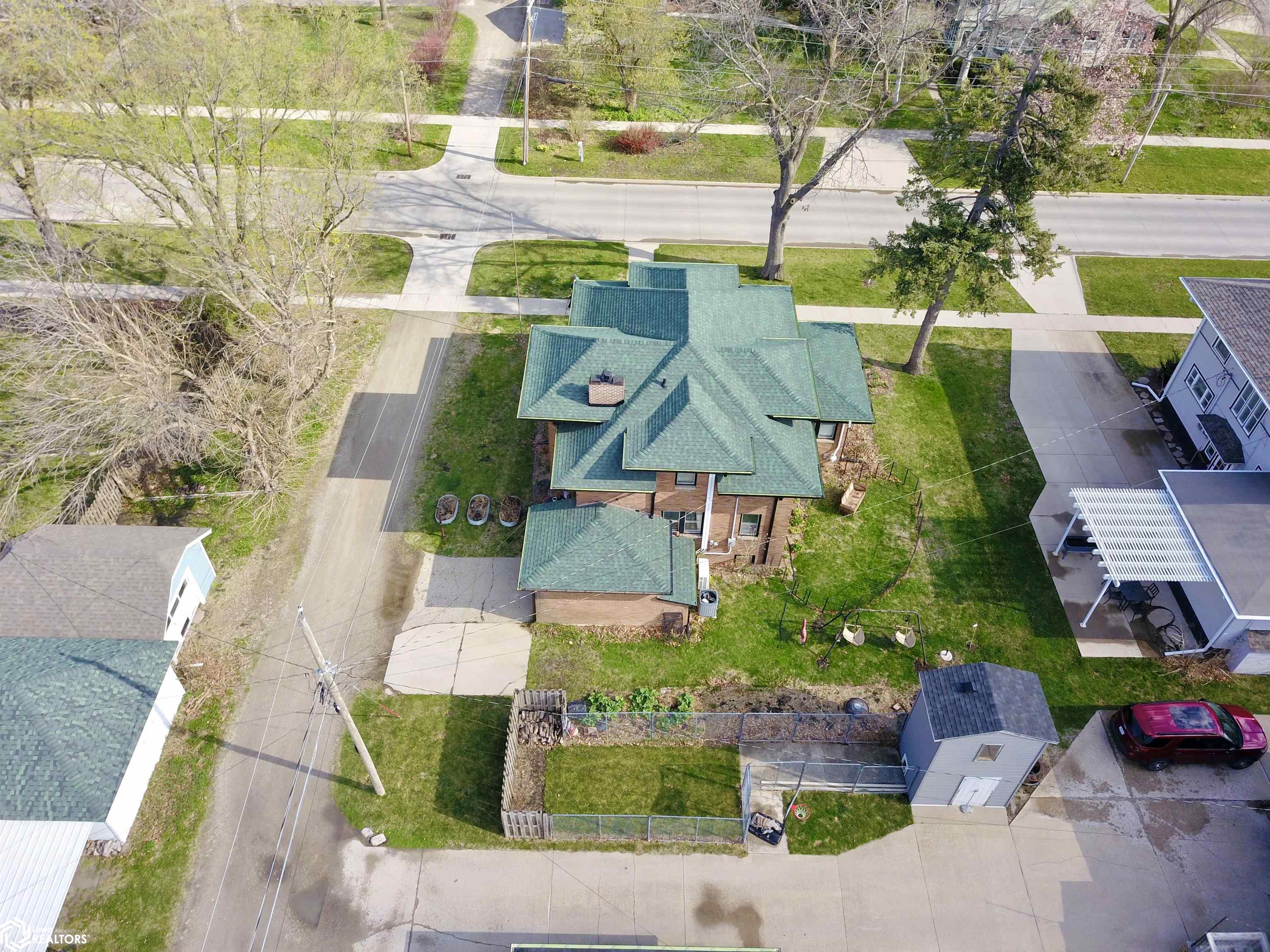 816 10th Avenue, Grinnell, Iowa image 32