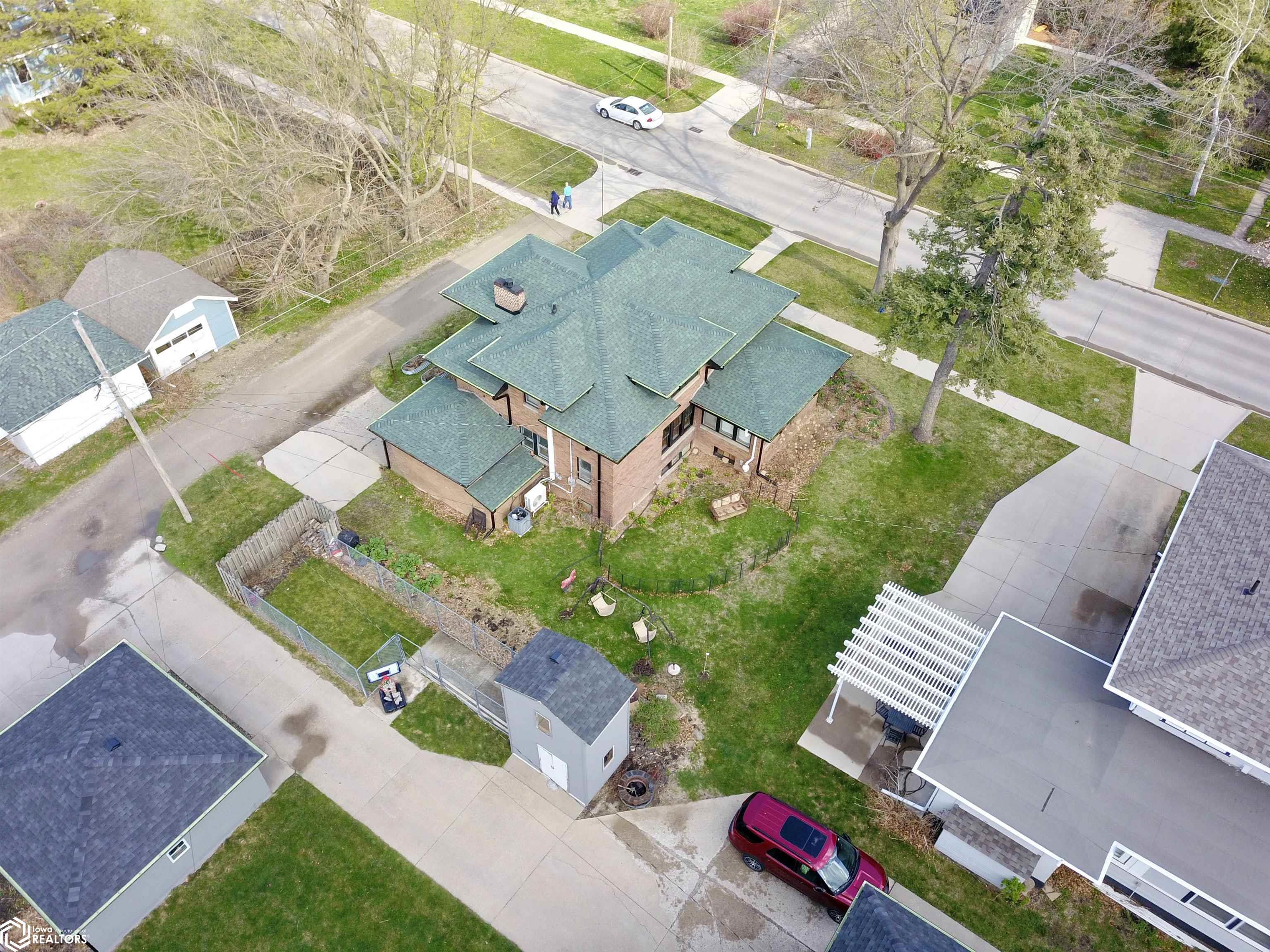 816 10th Avenue, Grinnell, Iowa image 33