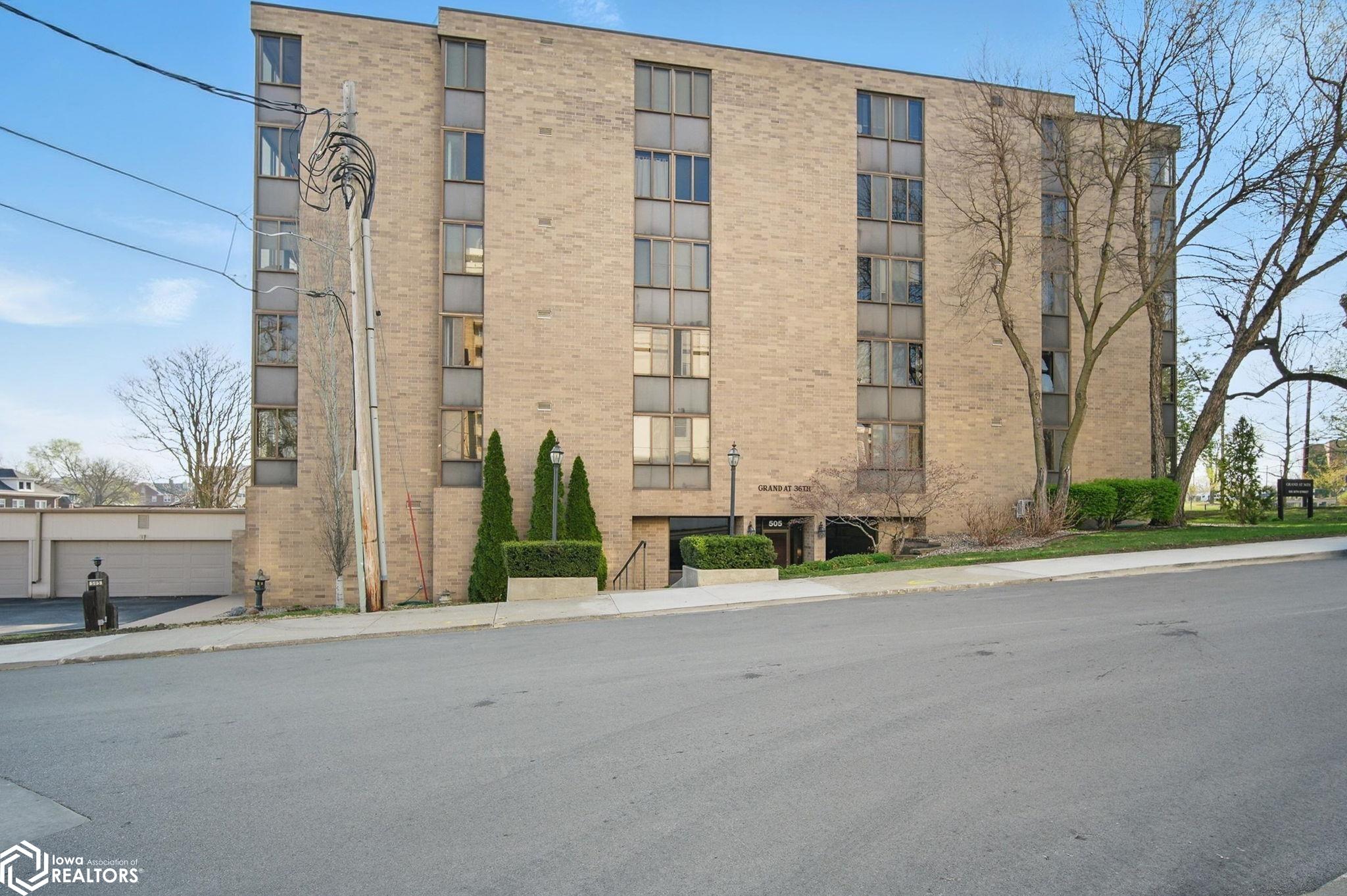 505 36th Street #303, Des Moines, Iowa image 1