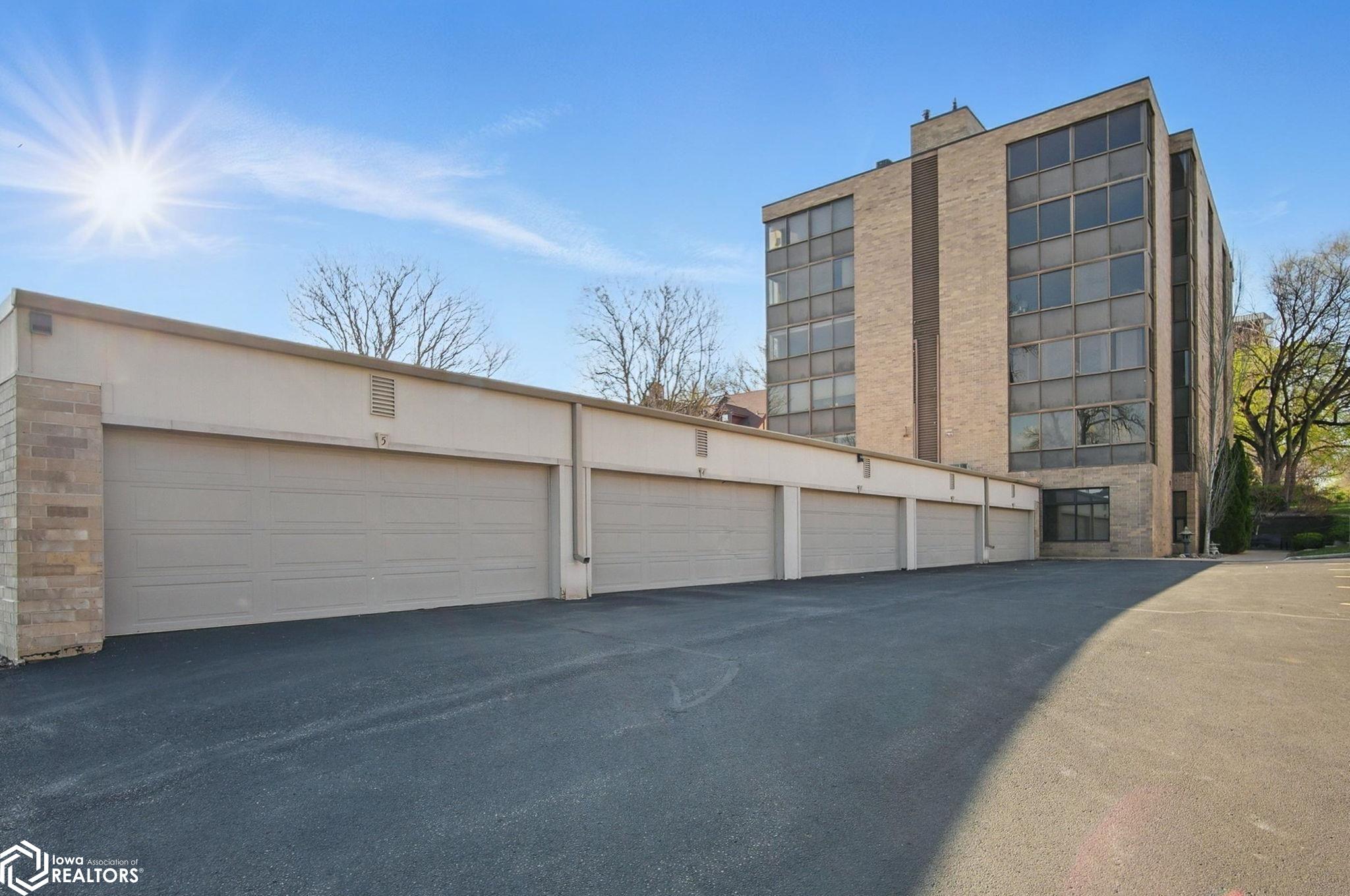 505 36th Street #303, Des Moines, Iowa image 35