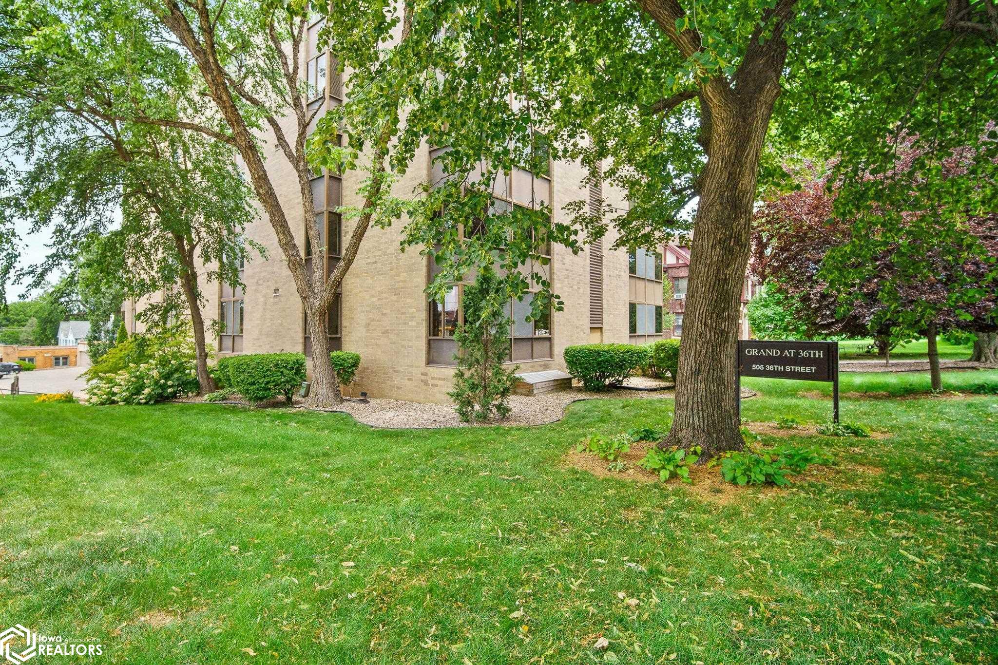505 36th Street #303, Des Moines, Iowa image 38