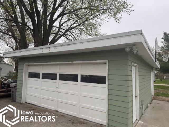 206 E Charles Street, Moravia, Iowa image 2