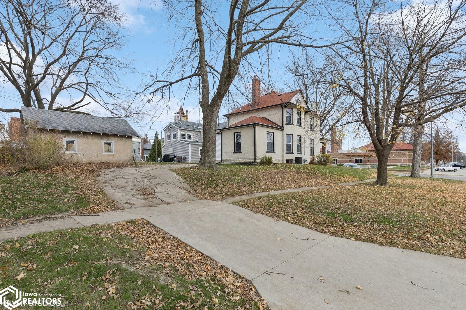 218 S 2nd Street, Knoxville, Iowa image 34