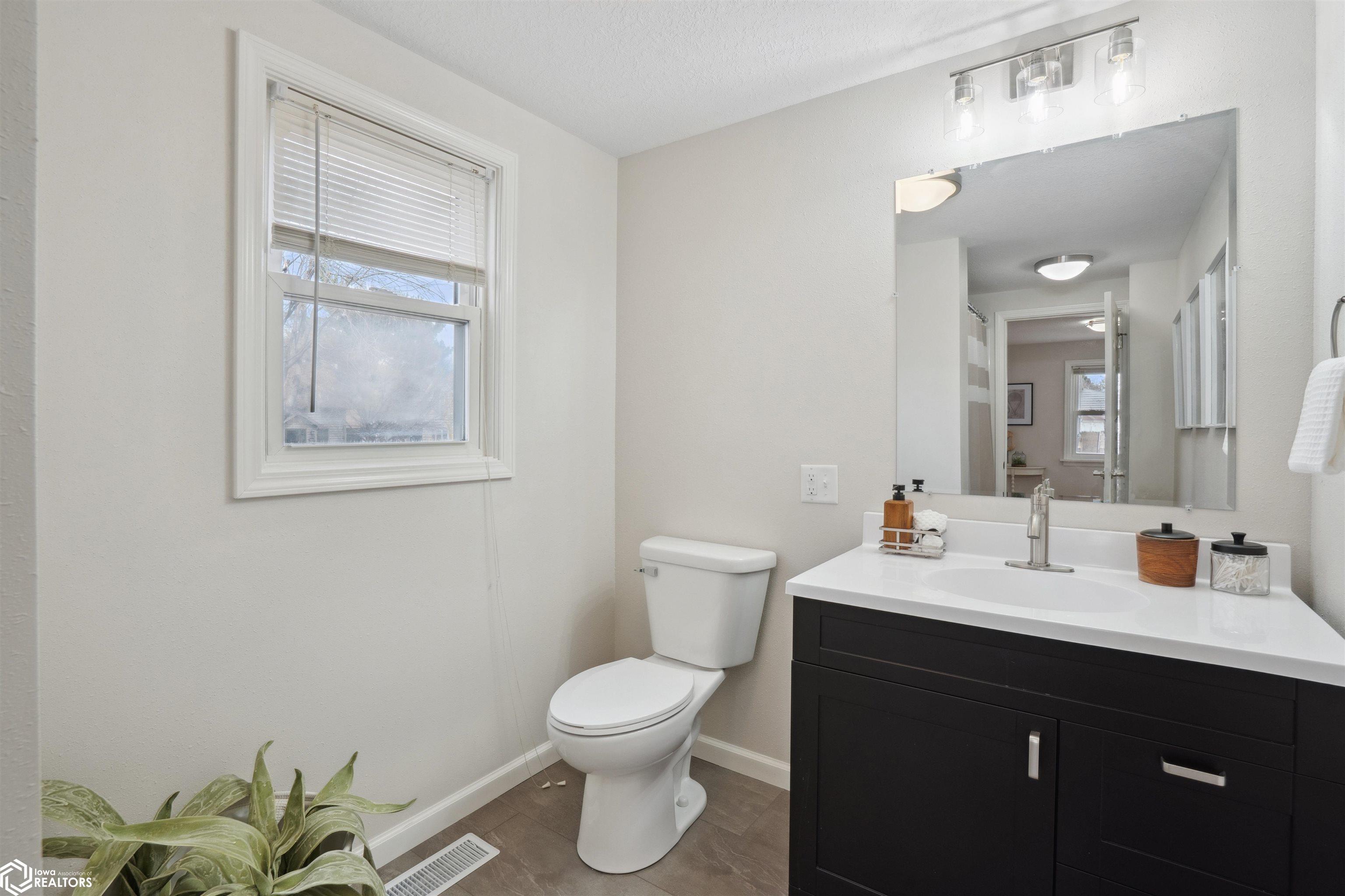 1402 13th Street, Boone, Iowa image 10
