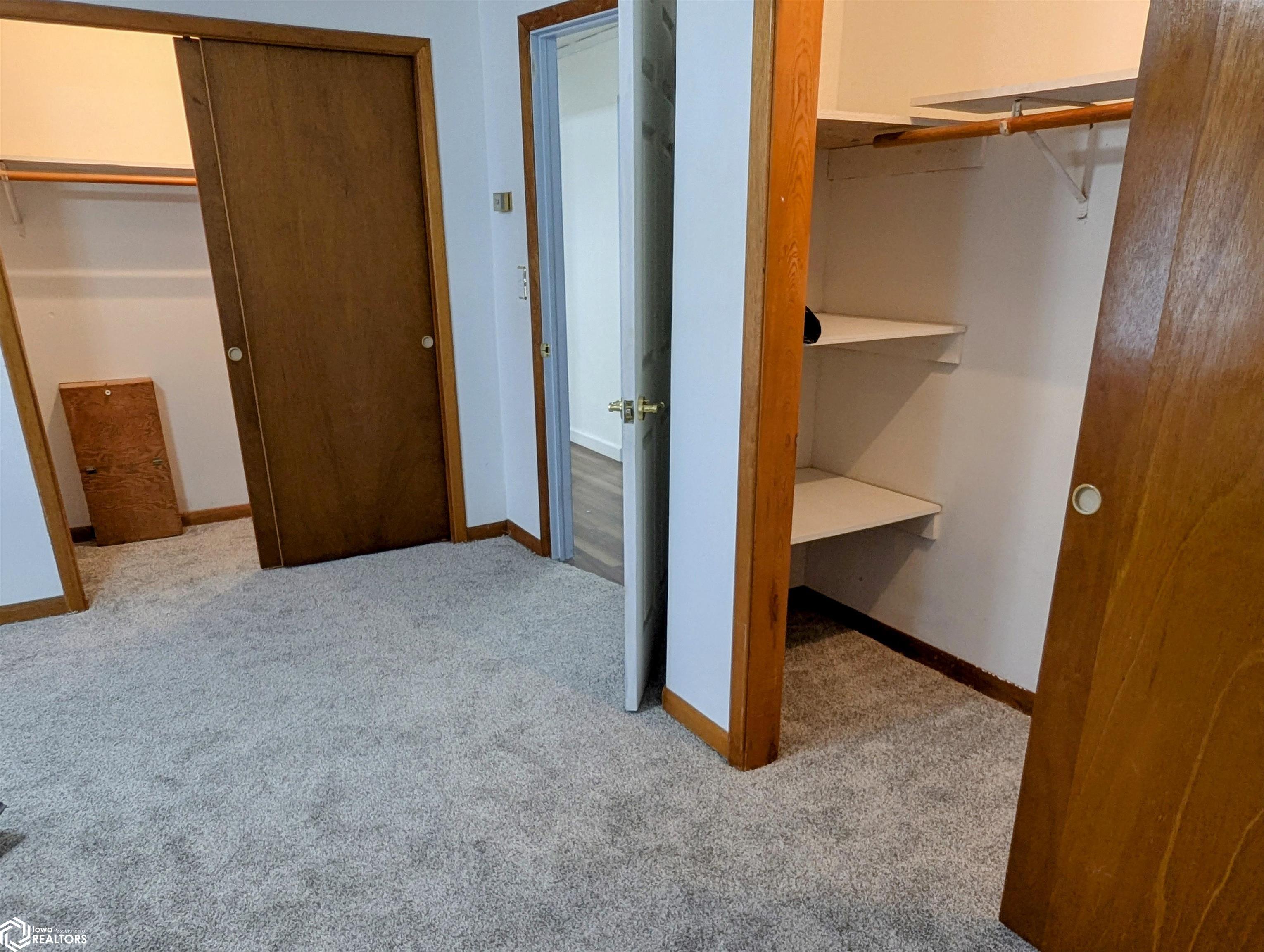 2232 S 12th Street, Burlington, Iowa image 31