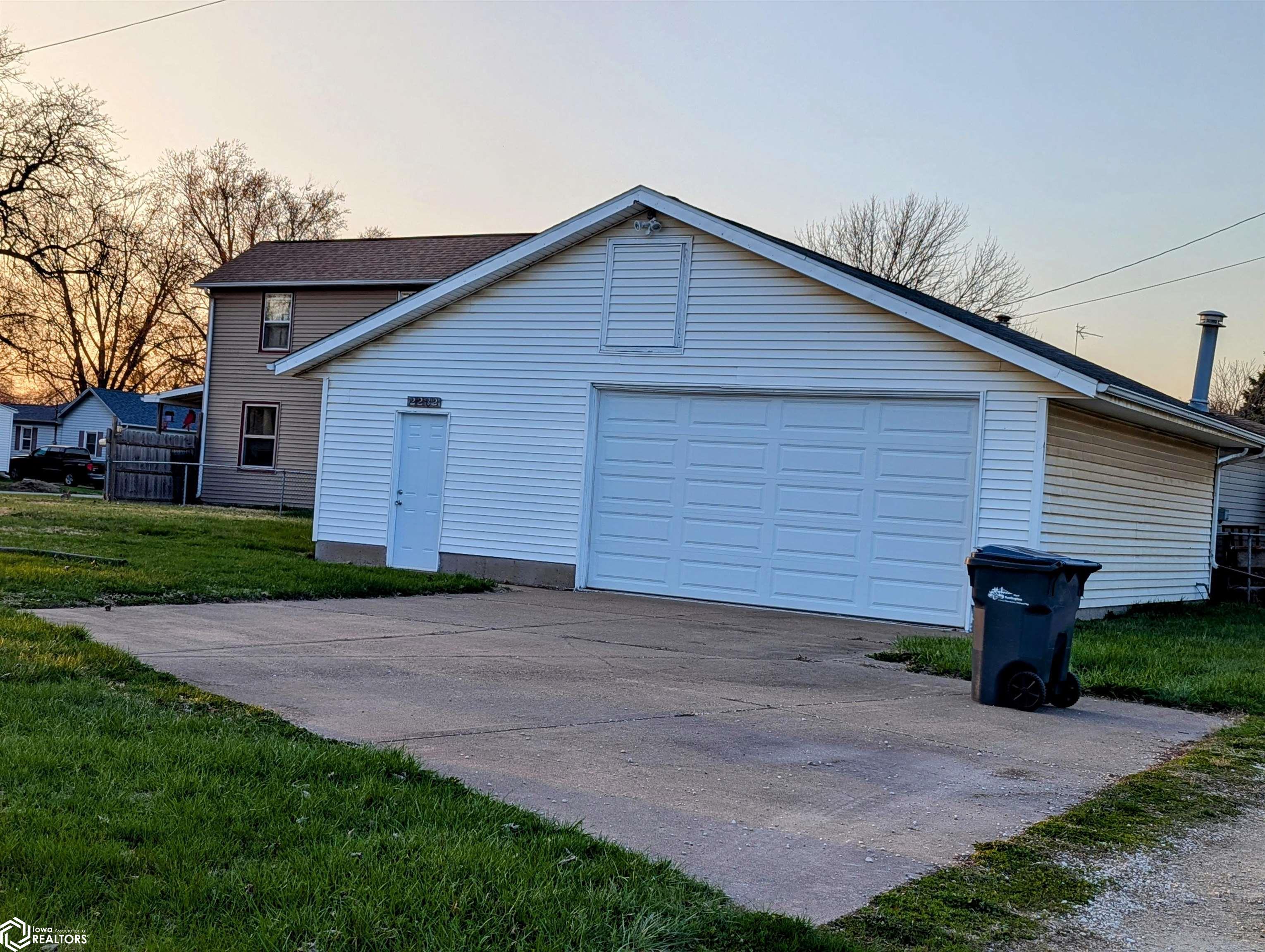 2232 S 12th Street, Burlington, Iowa image 40