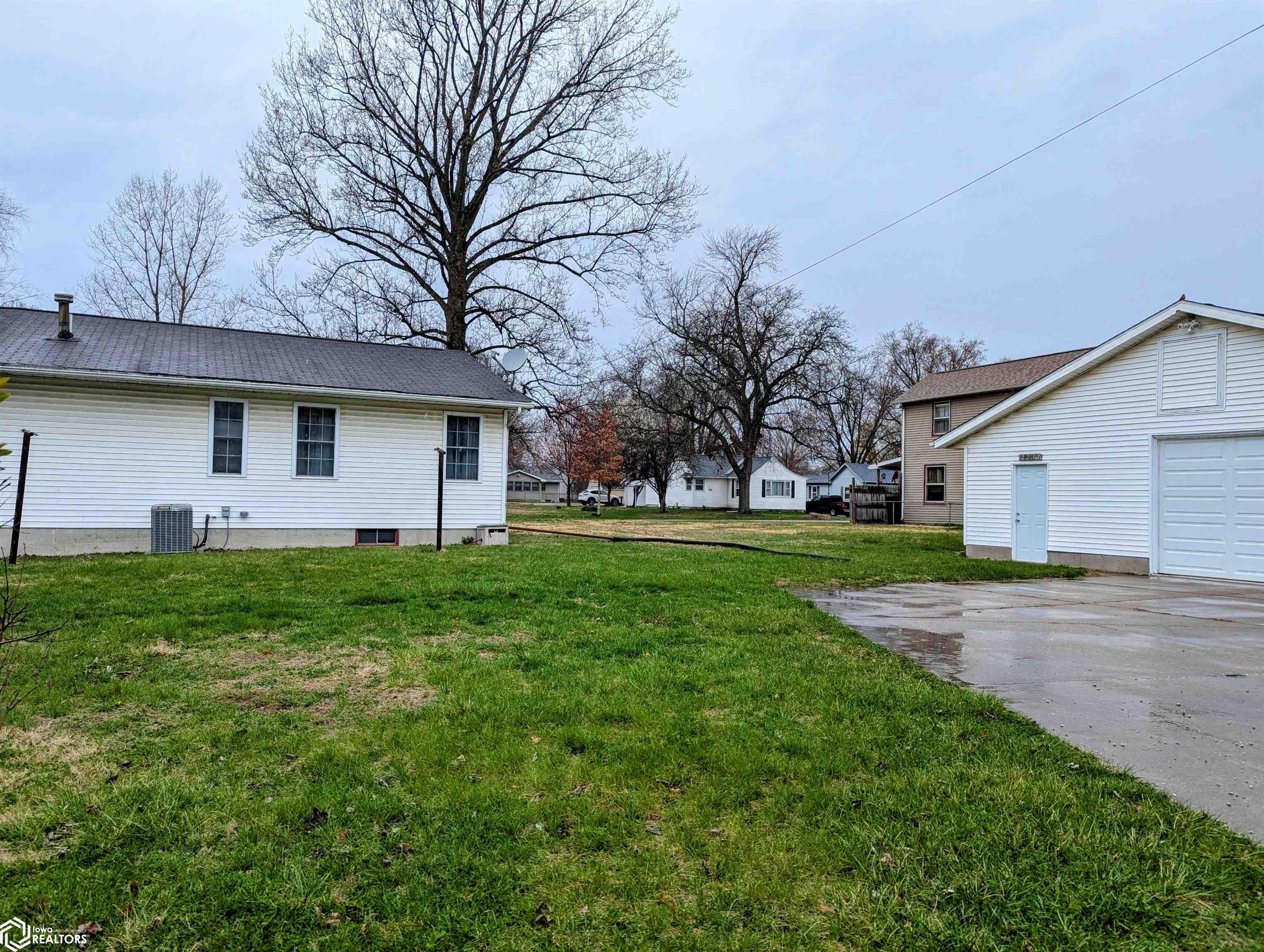 2232 S 12th Street, Burlington, Iowa image 44