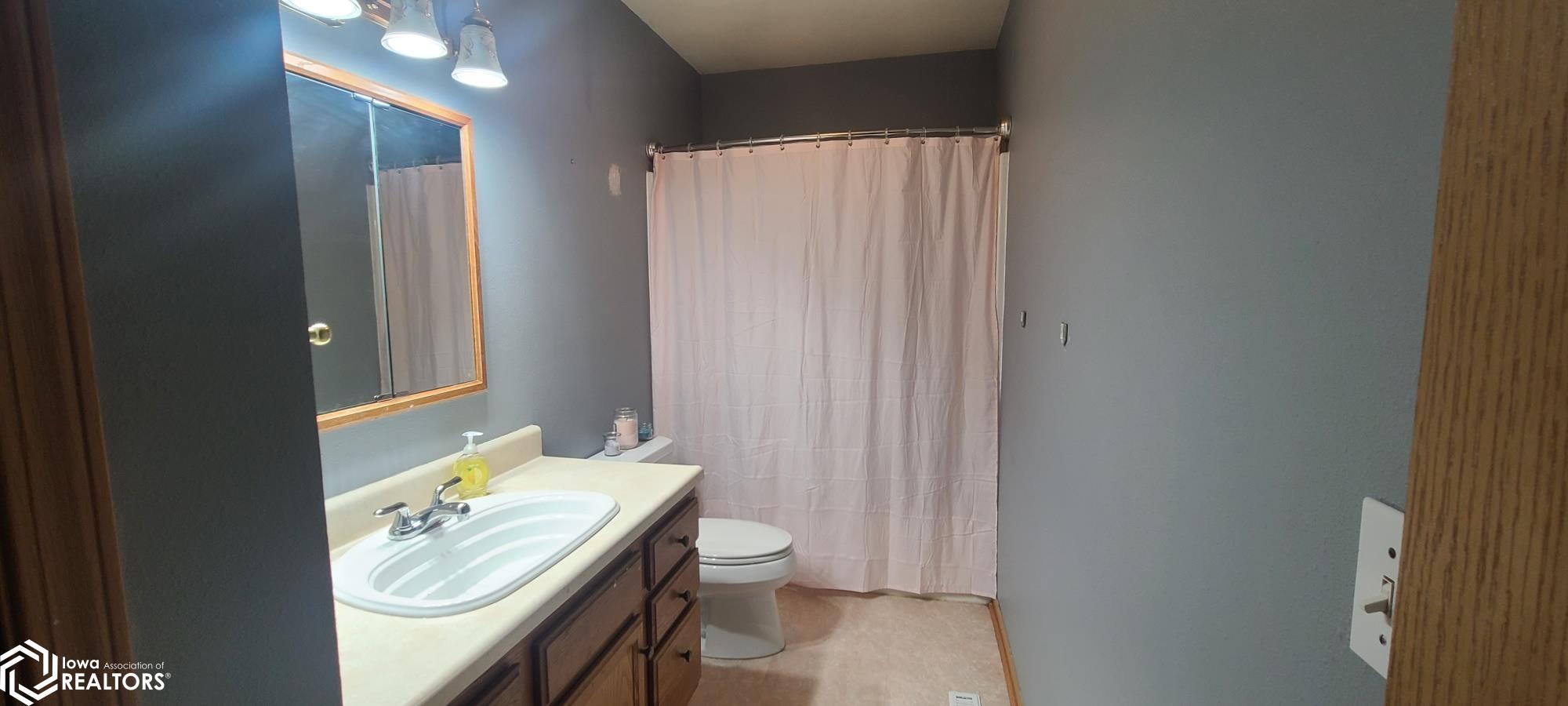 510 N C Street, Oskaloosa, Iowa image 15