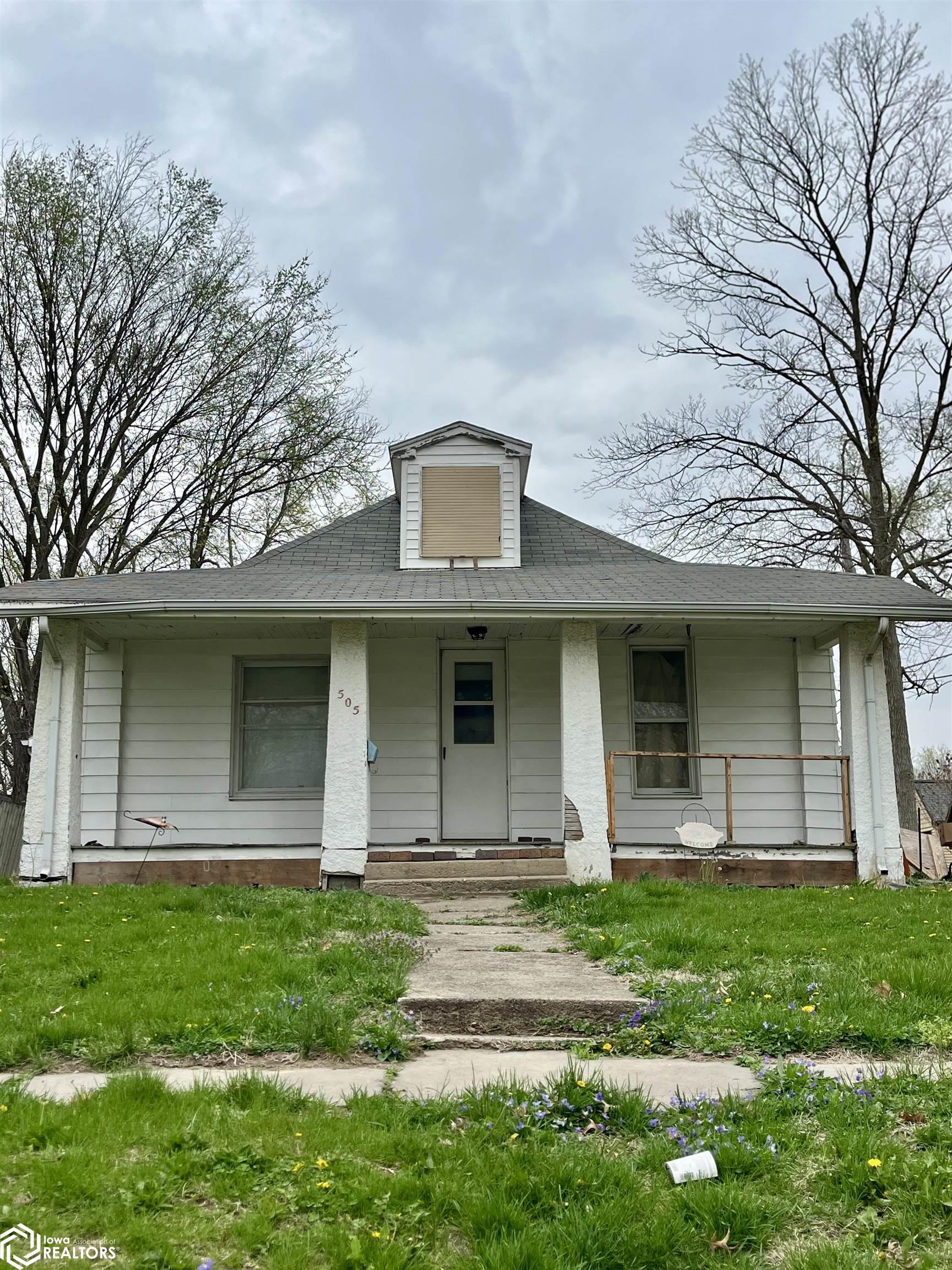 505 W Clay St, Mount Pleasant, Iowa image 1