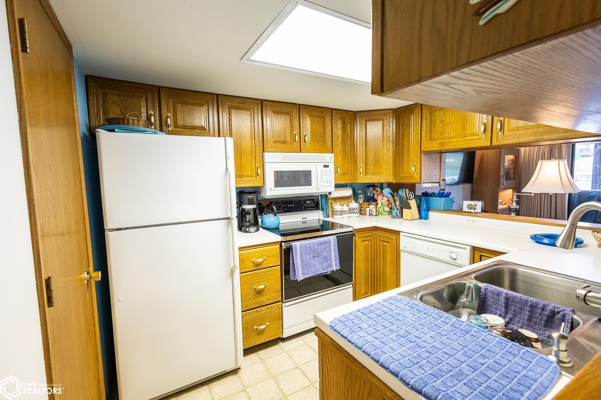 2700 North Shore Dr. D7 #D 7, Clear Lake, Iowa image 29