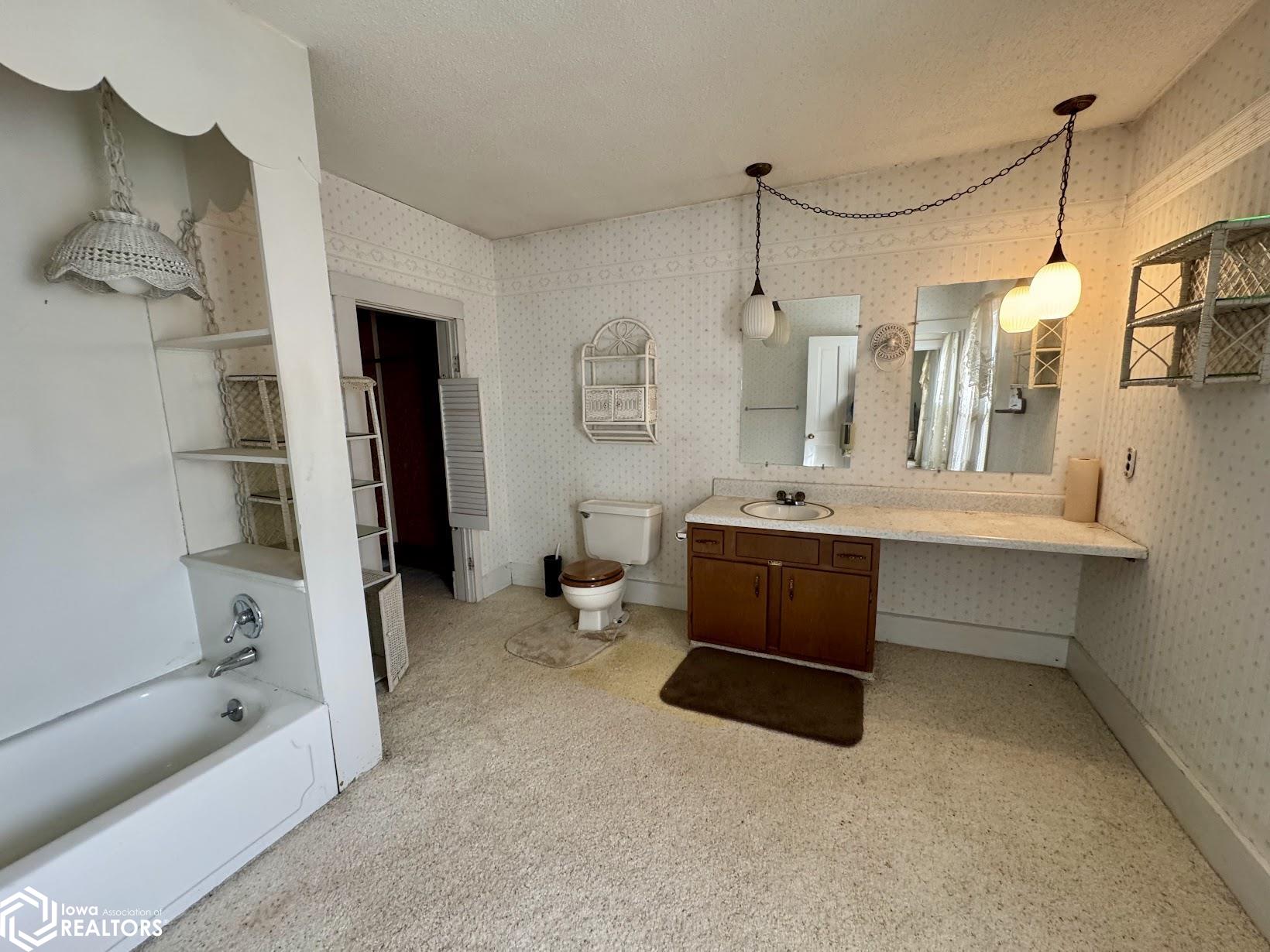 804 North Street, Mediapolis, Iowa image 32