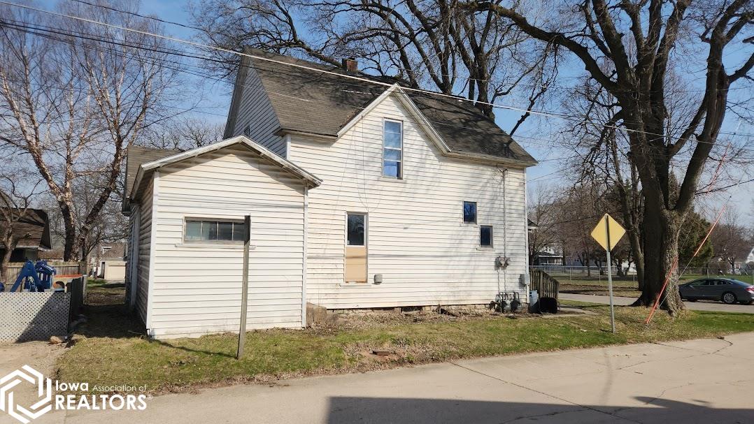 116-116.5 9th Street, Mason City, Iowa image 4