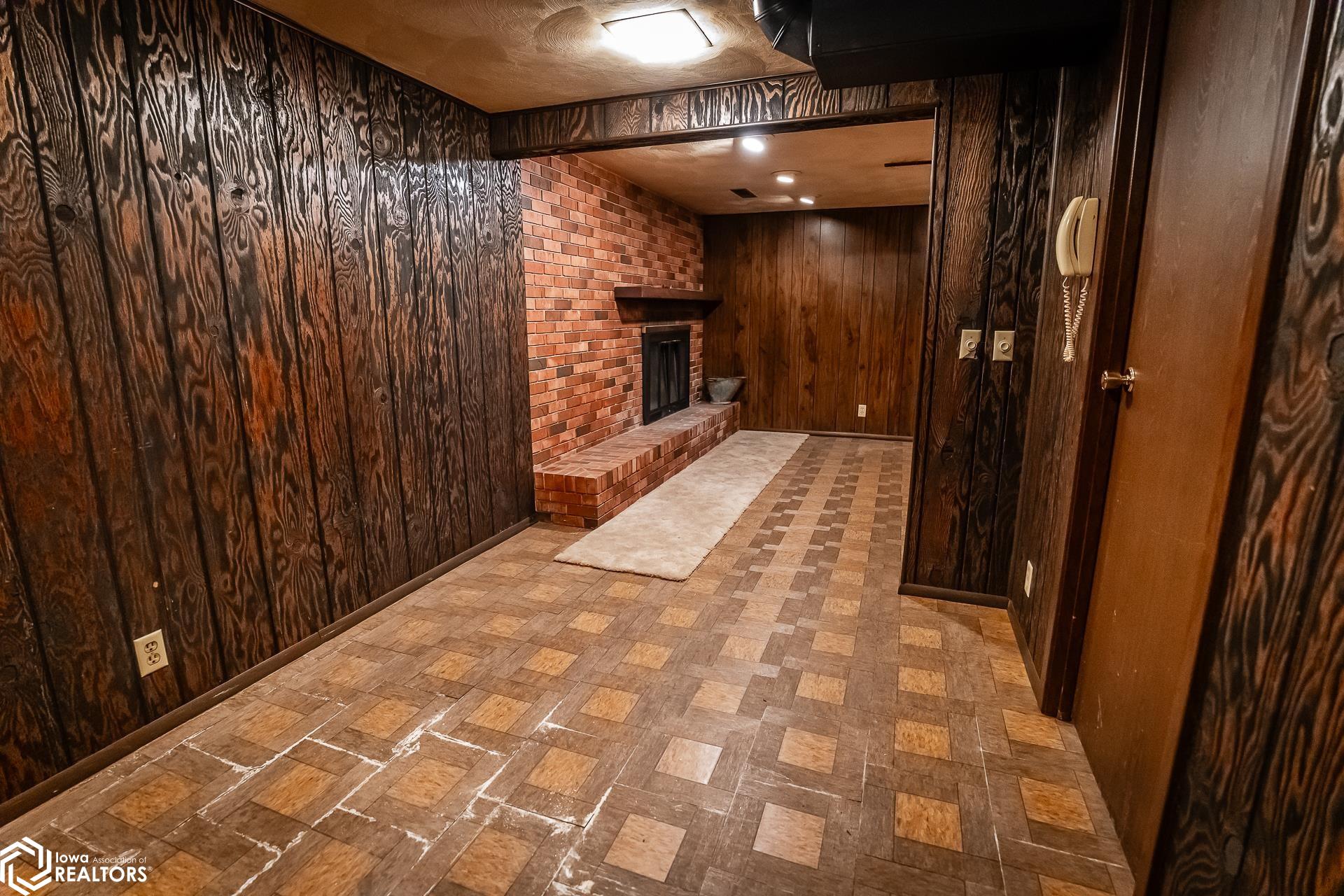 1107 Washington Street, Marshalltown, Iowa image 21