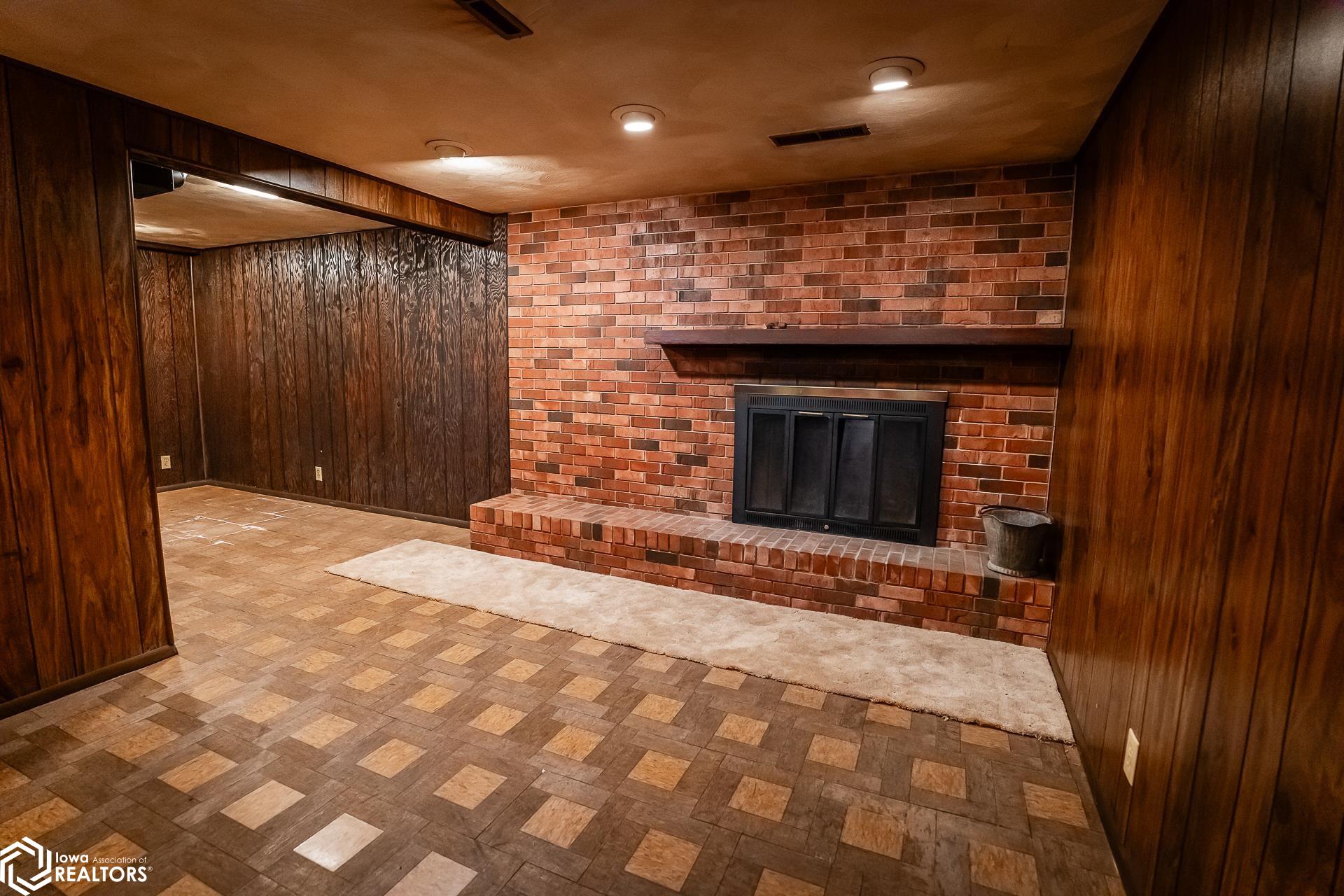 1107 Washington Street, Marshalltown, Iowa image 23