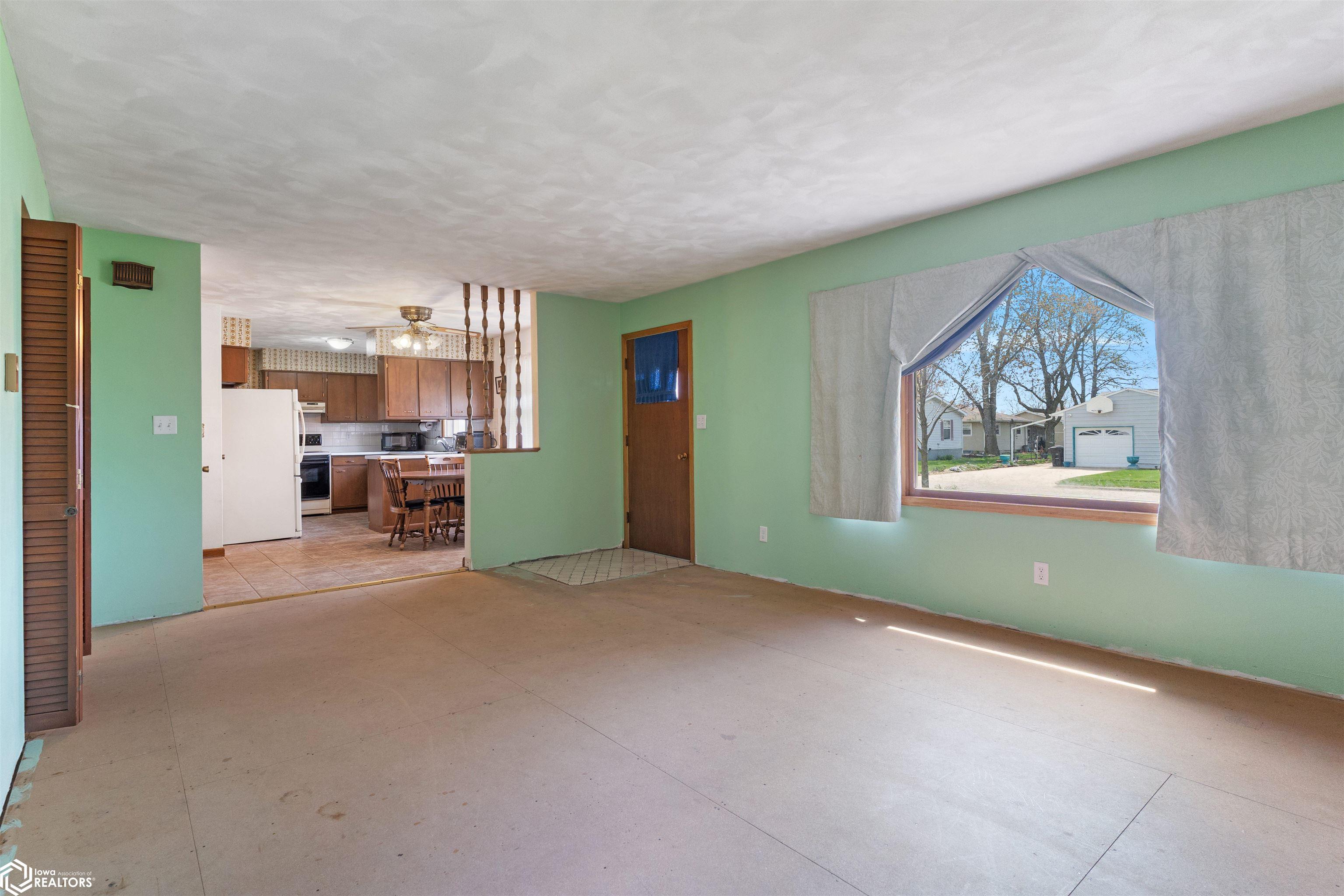 805 E Cedar Ln., Mount Pleasant, Iowa image 3