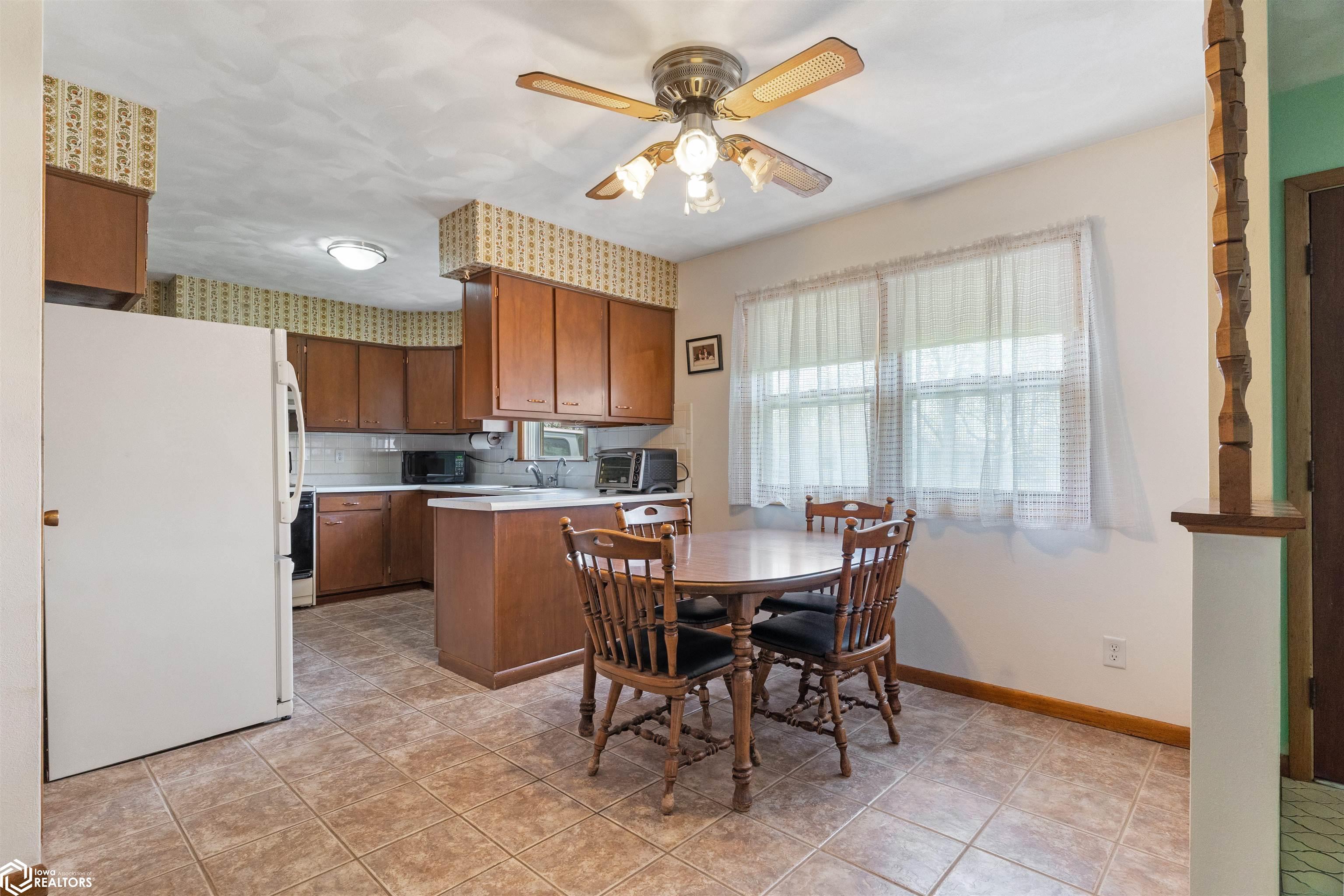 805 E Cedar Ln., Mount Pleasant, Iowa image 9