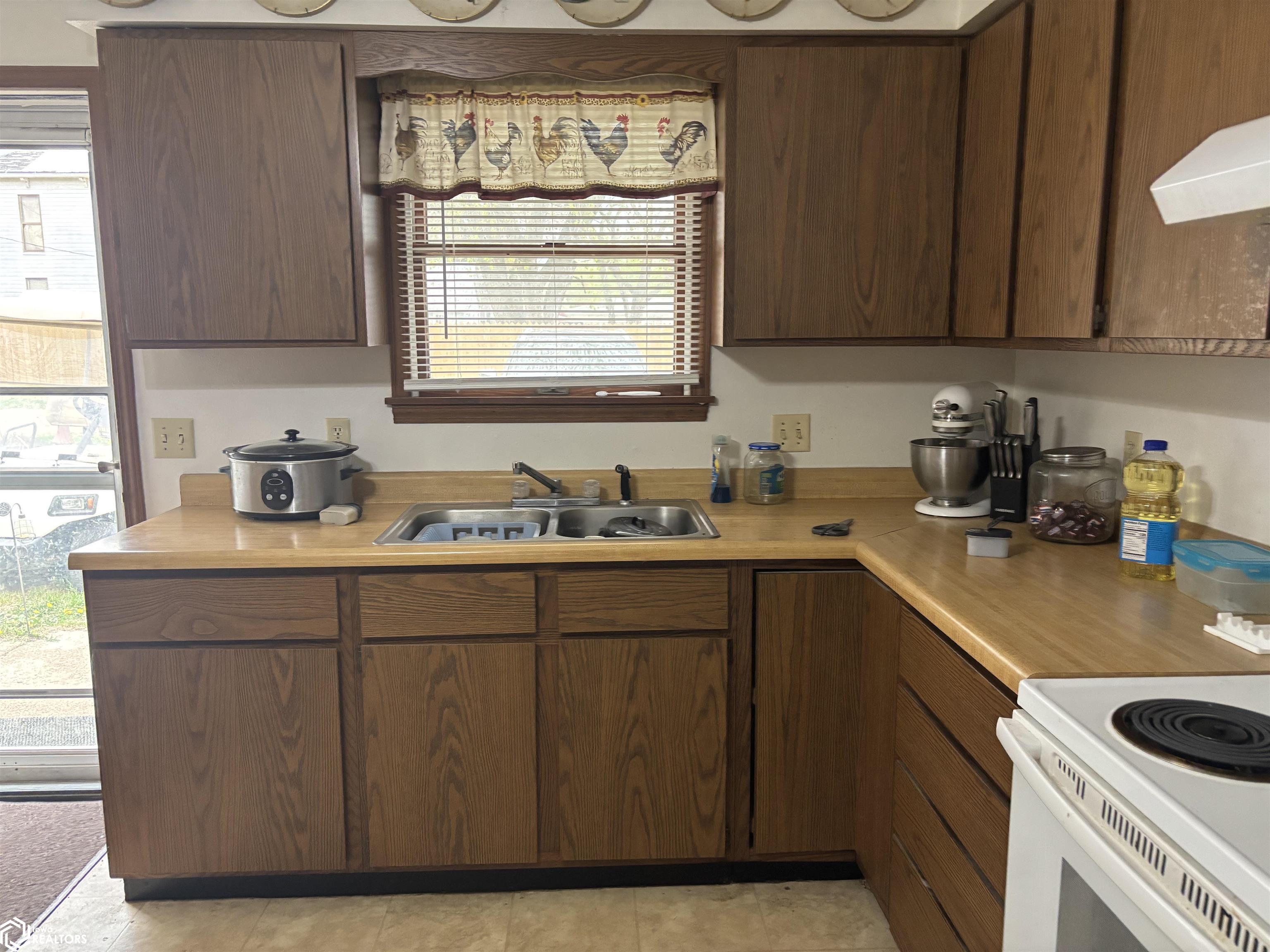 301 S 4th Street, Farmington, Iowa image 13