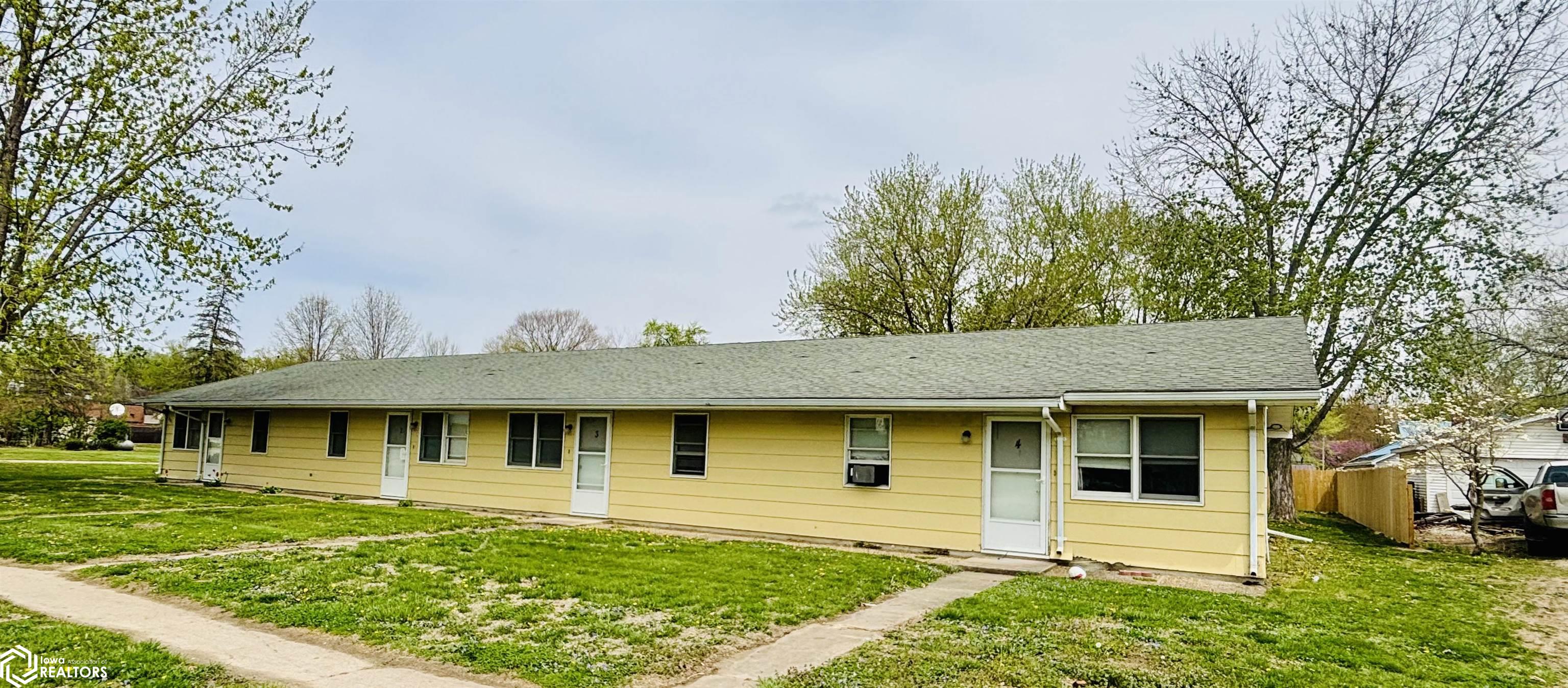 301 S 4th Street, Farmington, Iowa image 3