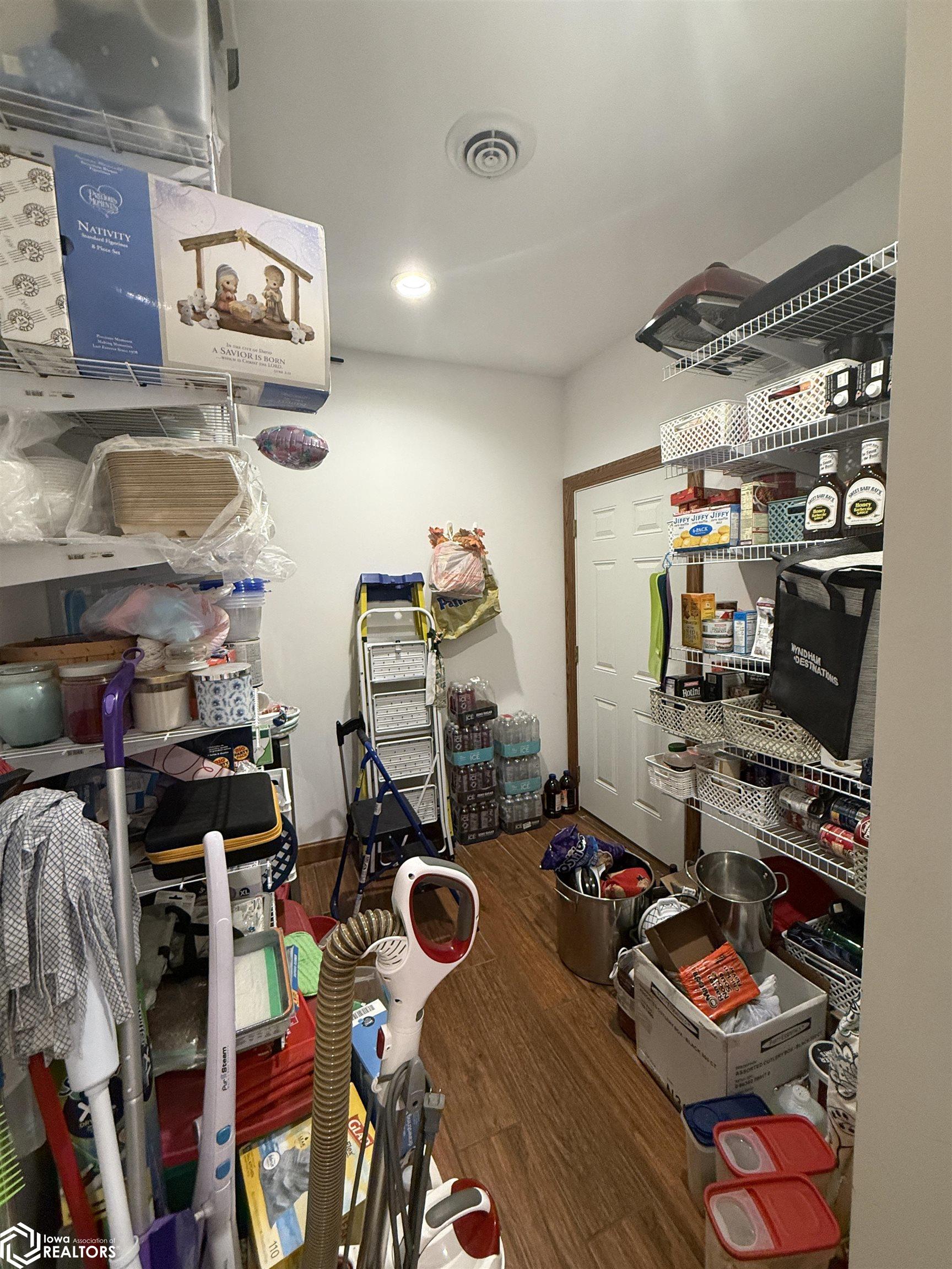 310 White Fox Drive, Clarion, Iowa image 11