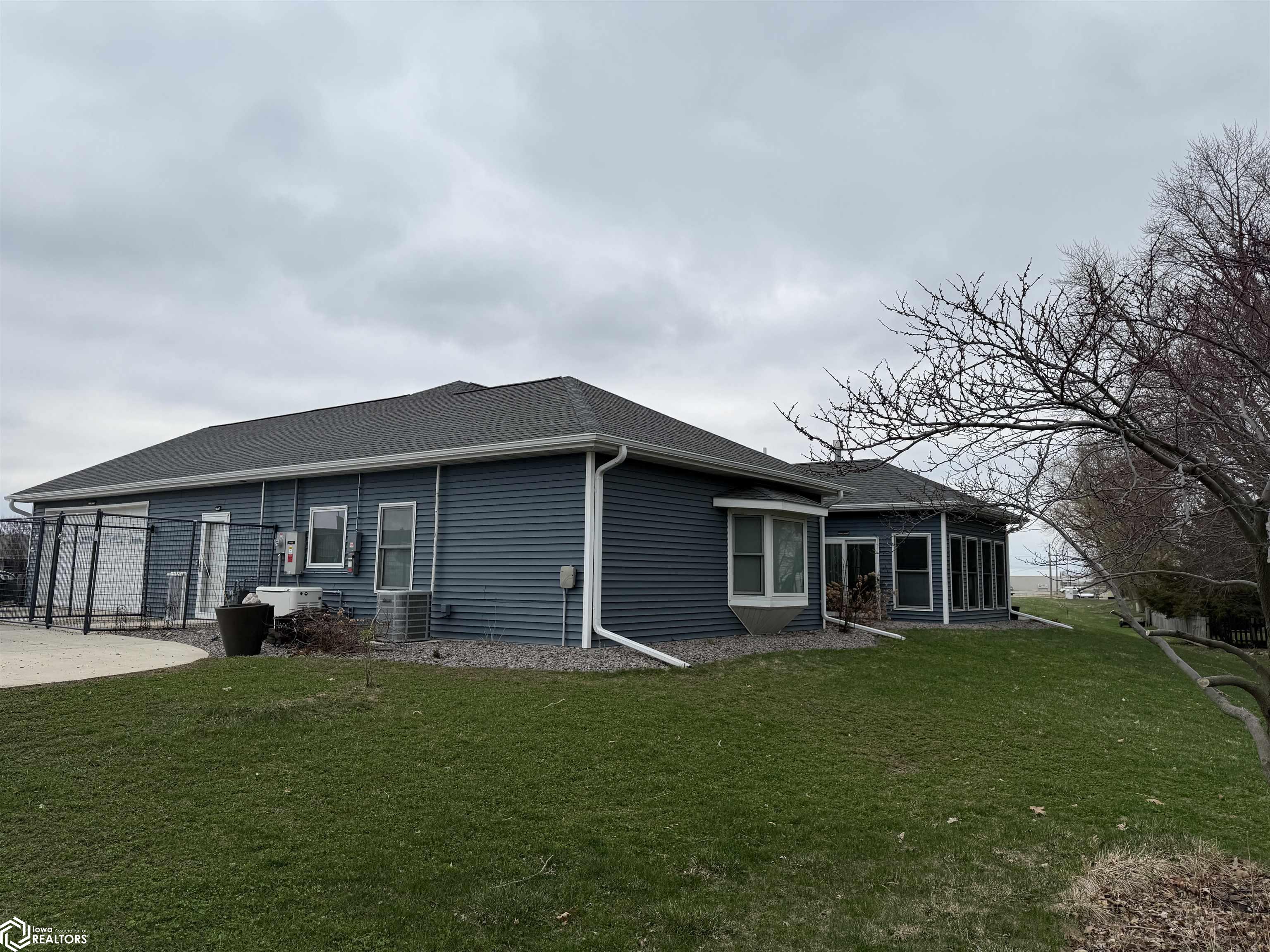 310 White Fox Drive, Clarion, Iowa image 3