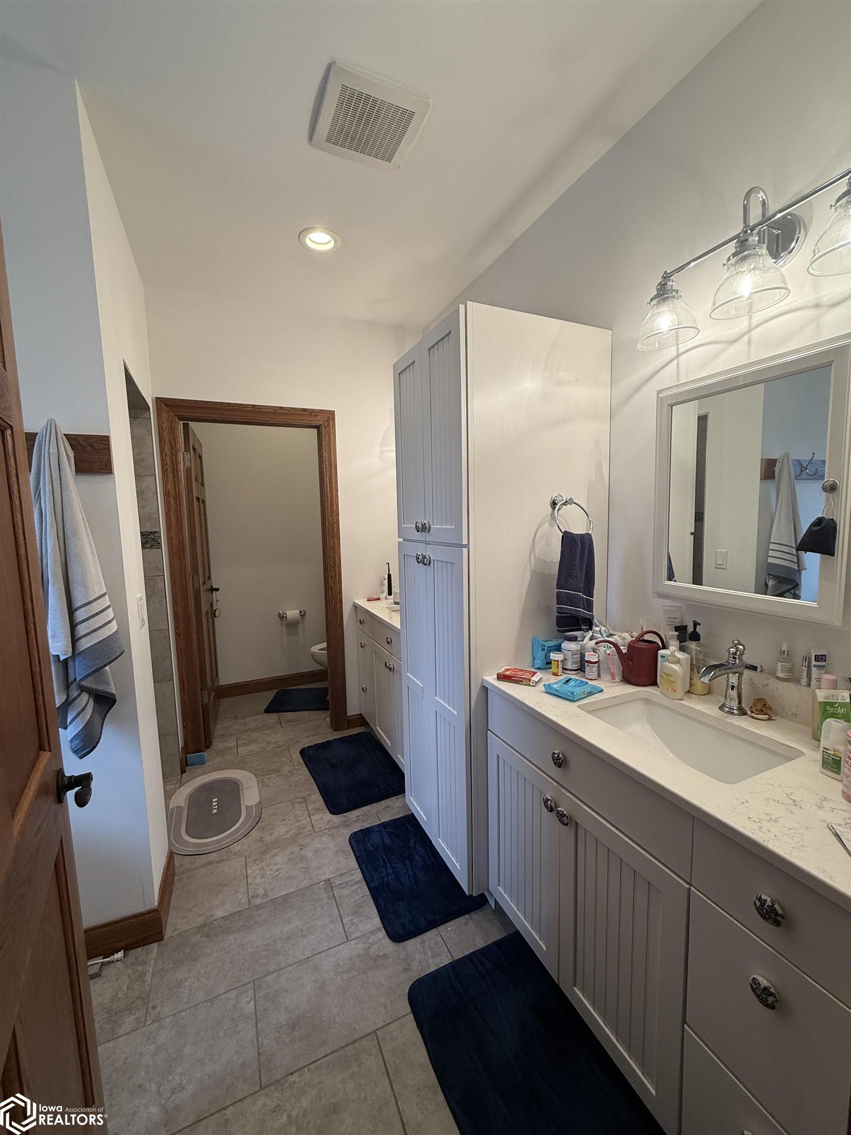 310 White Fox Drive, Clarion, Iowa image 21