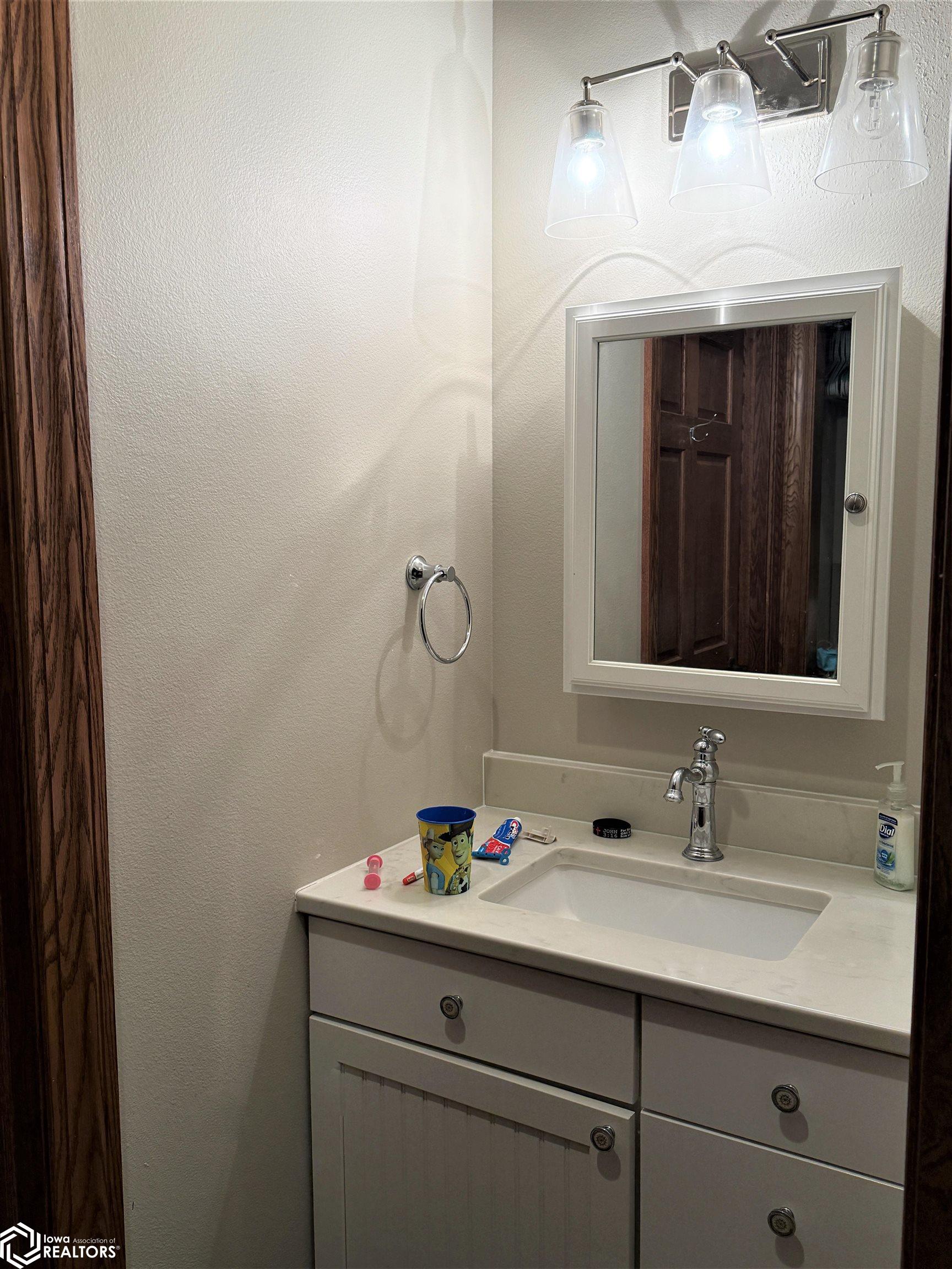310 White Fox Drive, Clarion, Iowa image 27