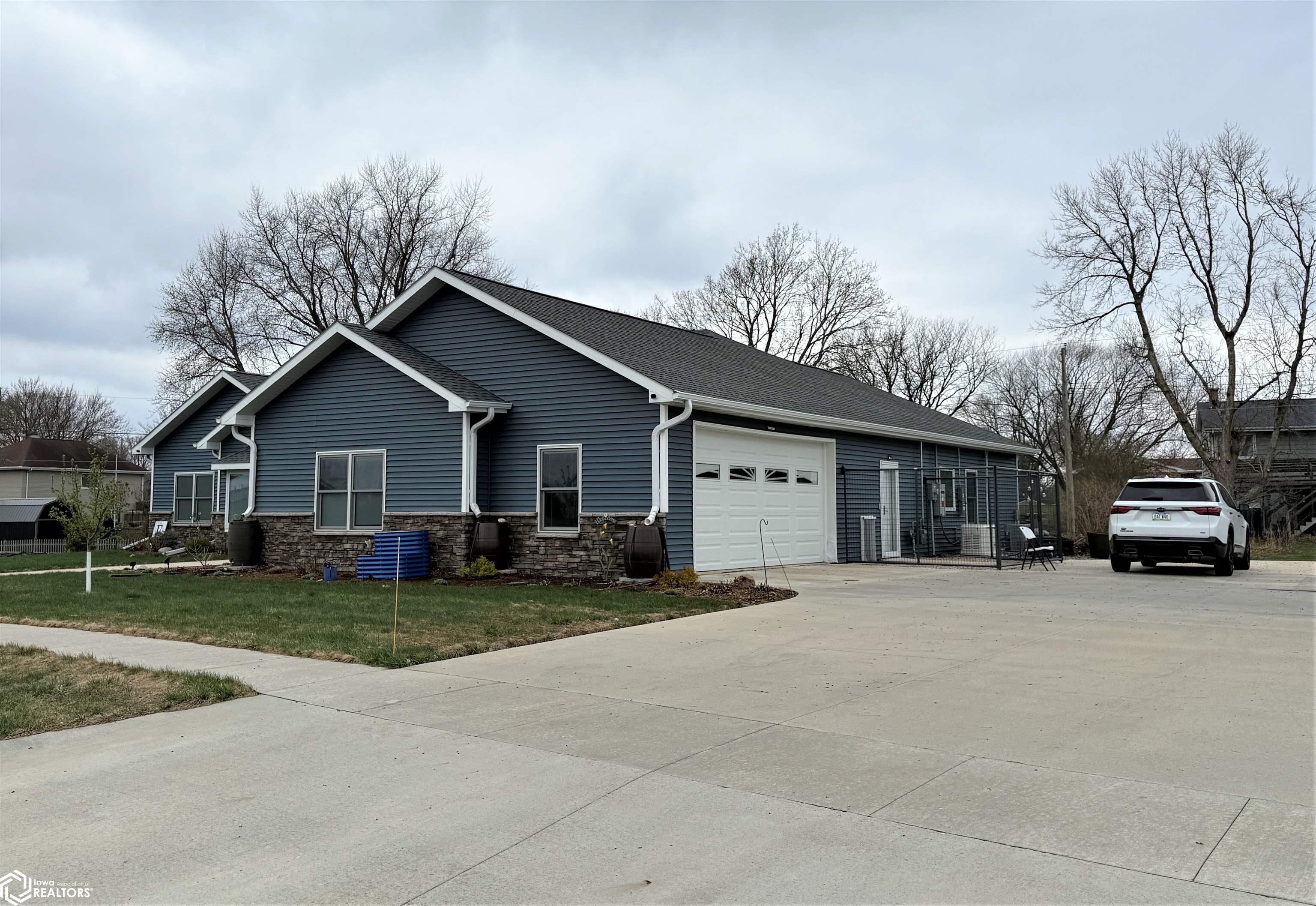310 White Fox Drive, Clarion, Iowa image 7