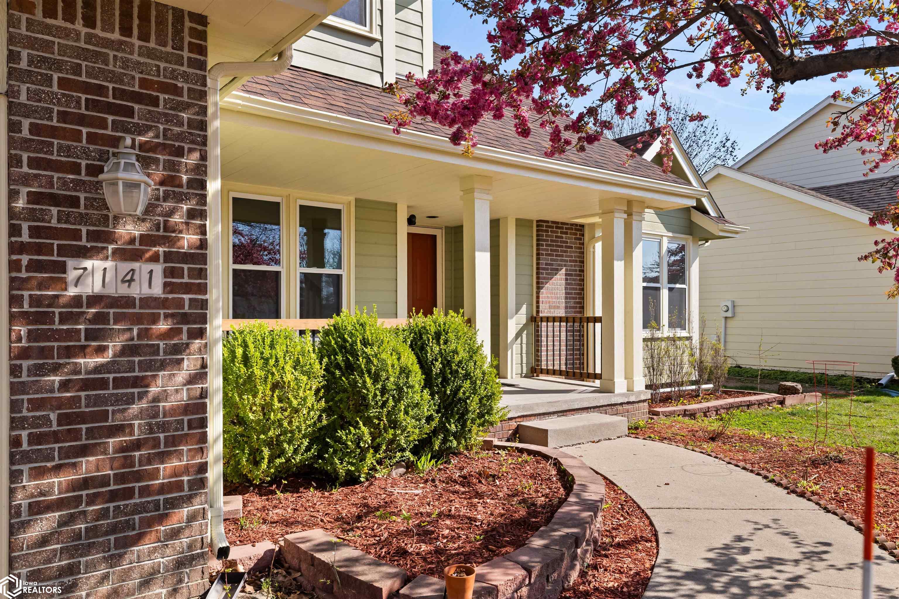 7141 Pommel Place, West Des Moines, Iowa image 1